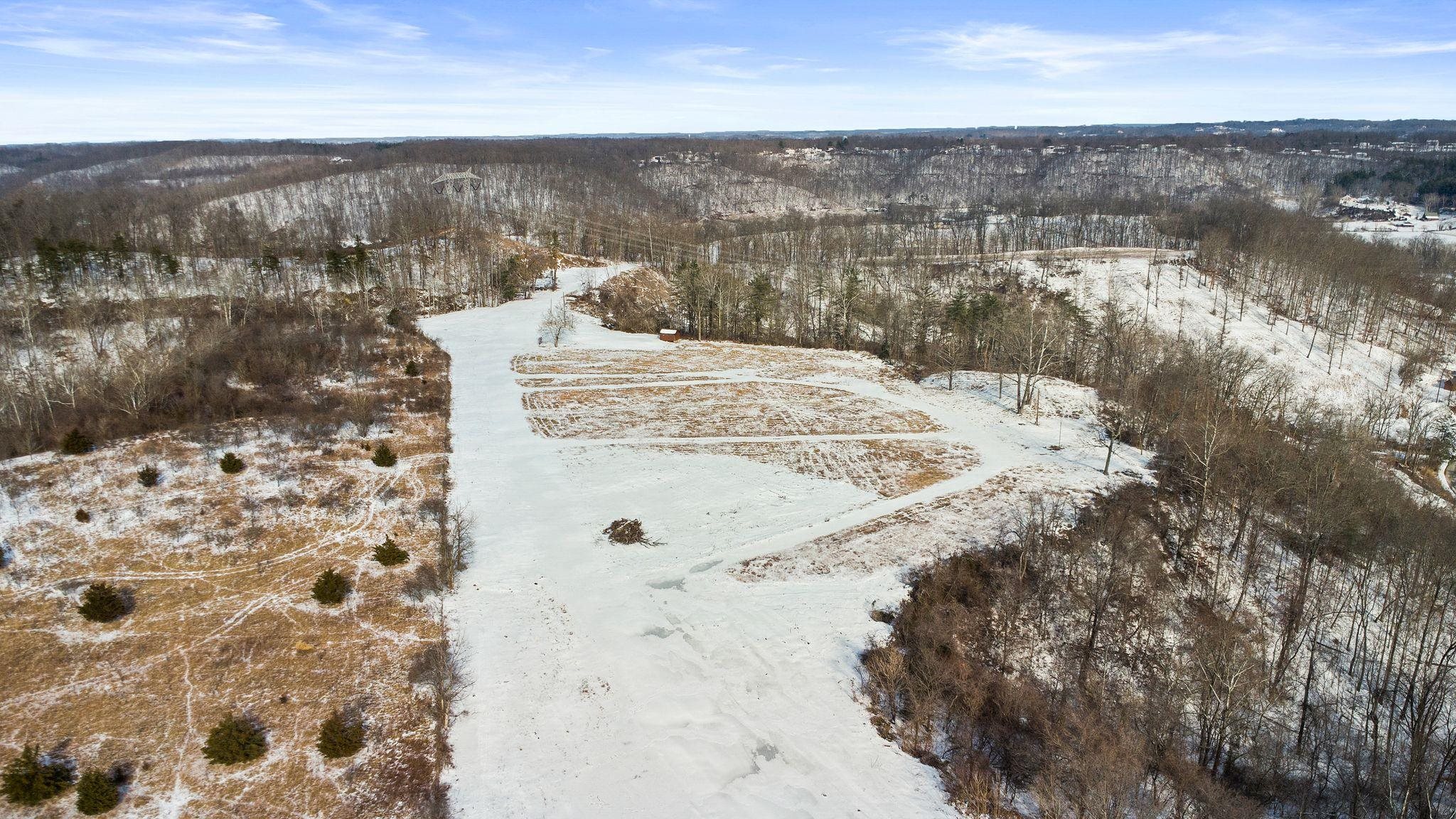 https://zimg.paragon.ice.com/ParagonImages/Property/PH/AABRKY/60083/8/0/0/ac756b45677c46170f2d30016b09f4e1/0/9a9bea5771b3446f96481bd32d6e4f23/60083-eea512c4-0c21-4a9d-a043-1ecbb14f2912.JPG