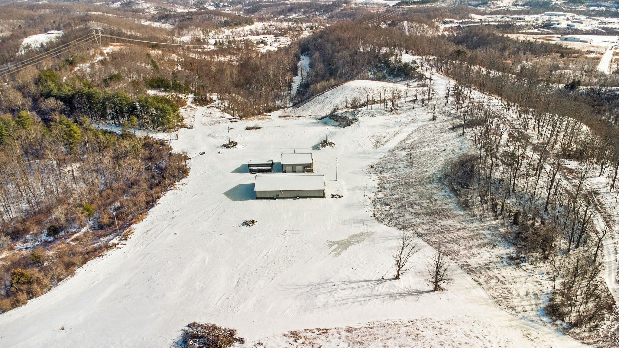 https://zimg.paragon.ice.com/ParagonImages/Property/PH/AABRKY/60083/9/0/0/320f9525370ca7ceda708479995be59d/0/9a9bea5771b3446f96481bd32d6e4f23/60083-2e6a58e8-1ff0-4931-bfab-9d5082ab865d.JPG