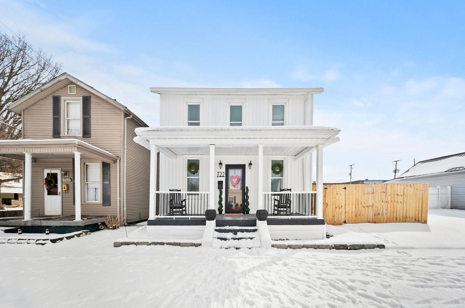 https://zimg.paragon.ice.com/ParagonImages/Property/PH/AABRKY/60129/1/0/0/a5be55a6f16617c5808fdefafbb3a7e4/0/d7baf05224e8785ebc7bb7082ba998fb/60129-aa7de067-382e-4329-8565-d2da4ed7908a.JPG