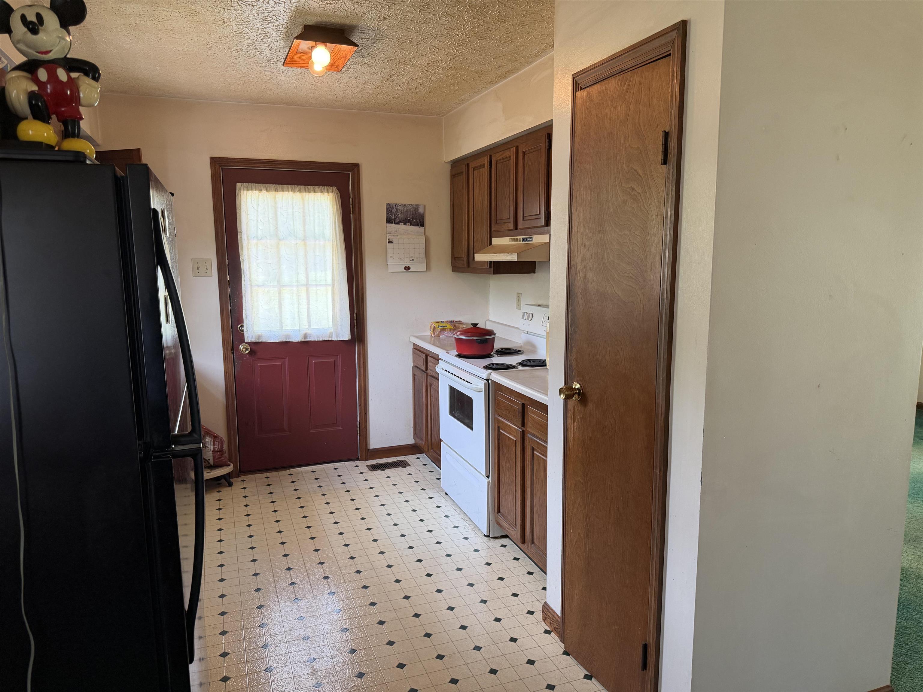 119 Embassy Drive