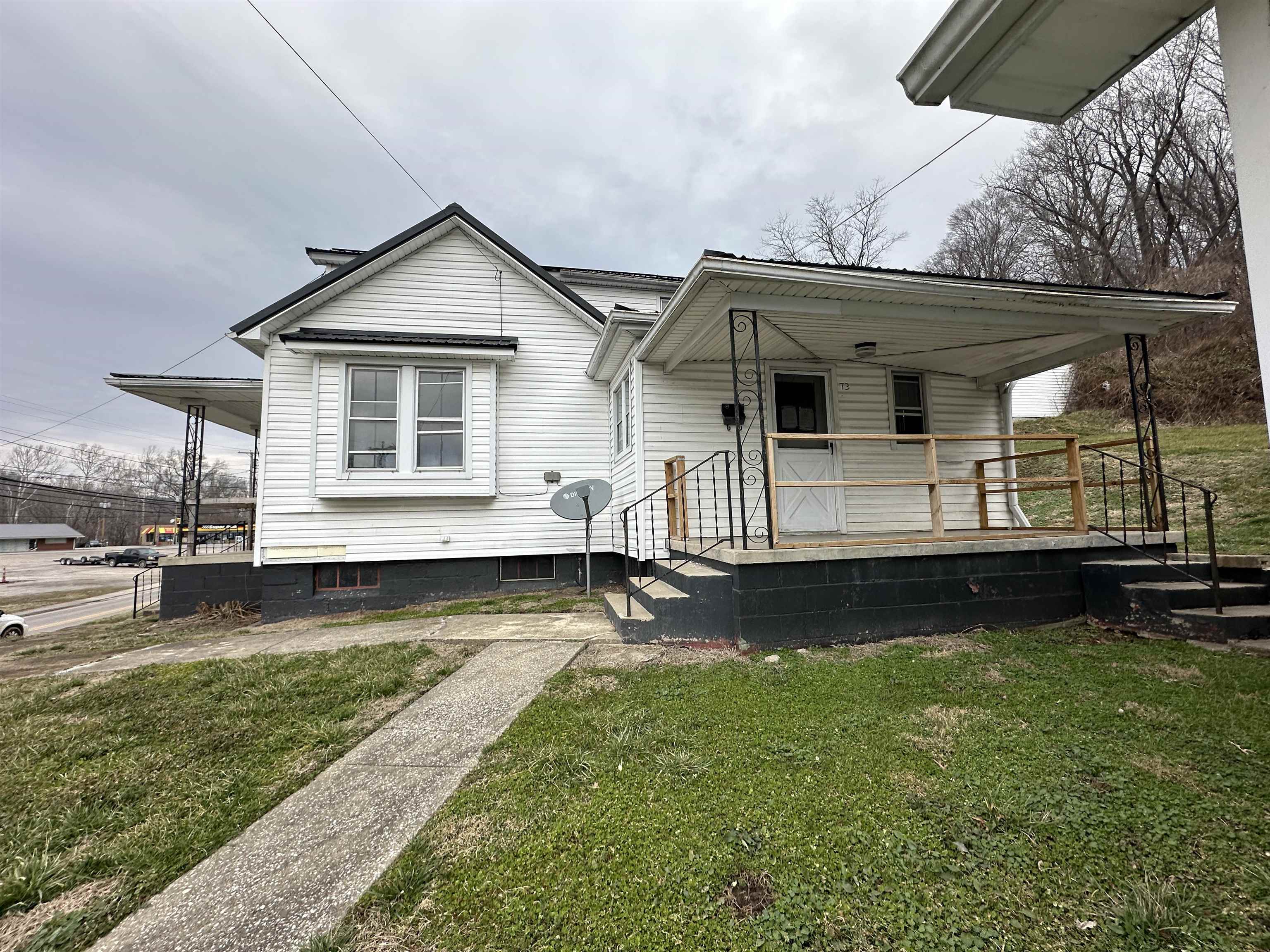 https://zimg.paragon.ice.com/ParagonImages/Property/PH/AABRKY/60158/7/0/0/59599407a7e554f717b990074006d08b/0/c4e9cdfd4ddcb55ba640f6069287f2a3/60158-28df0433-3607-4a74-a846-a0b45e591fef.JPG