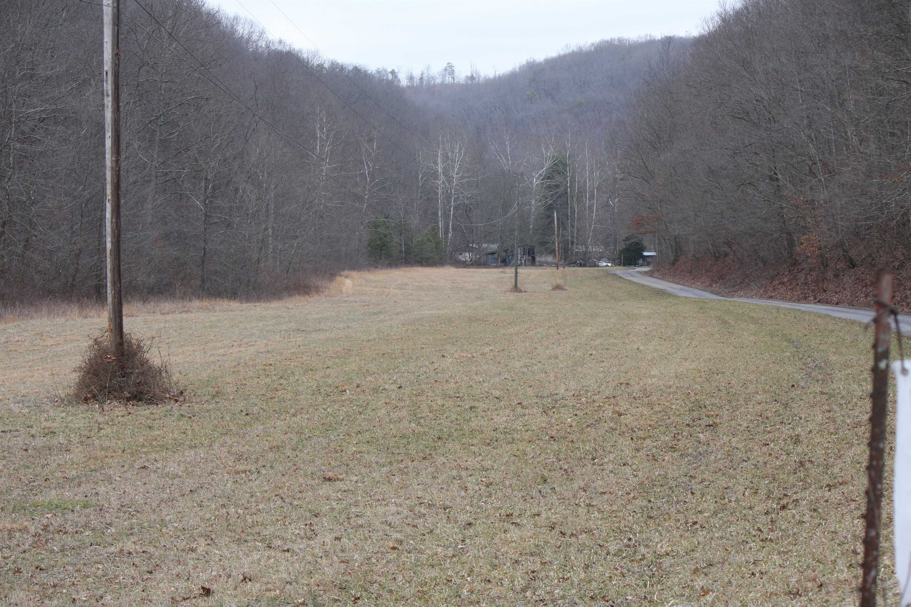 https://zimg.paragon.ice.com/ParagonImages/Property/PH/AABRKY/60180/5/0/0/afa131582c799df32137c086a2336c9f/0/6c5ae4a2c49f7bc2ebaae604cc0ad87d/60180-afb797e6-ec3e-43f1-aeba-cfcb3f0cad33.JPG