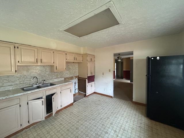 https://zimg.paragon.ice.com/ParagonImages/Property/PH/AABRKY/60185/7/0/0/9ab0c3f245c49fd0190e4edeb3d49649/0/b3da56c538e91358dc67fbb4b1bad925/60185-83fa7bc7-9b3b-42e6-87b8-010b47bee295.JPG