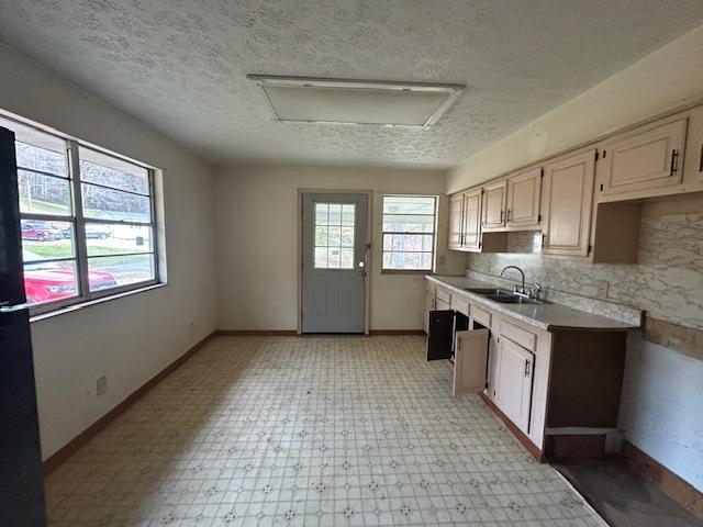 https://zimg.paragon.ice.com/ParagonImages/Property/PH/AABRKY/60185/8/0/0/2860c79d07400c2291dd4c3b4b171318/0/b3da56c538e91358dc67fbb4b1bad925/60185-bcd623c4-374e-4f91-9c7a-18d172113158.JPG