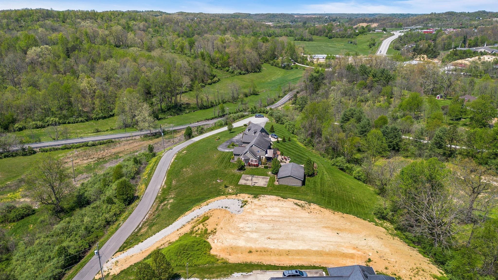 https://zimg.paragon.ice.com/ParagonImages/Property/PH/AABRKY/60227/2/0/0/fecfe6c32a6019c43f29873bb0e5a50b/0/58710d8922fd38ab8aa506c102057bf1/60227-813b30f4-4bed-4fd4-ac8e-e1ba27b7d417.JPG