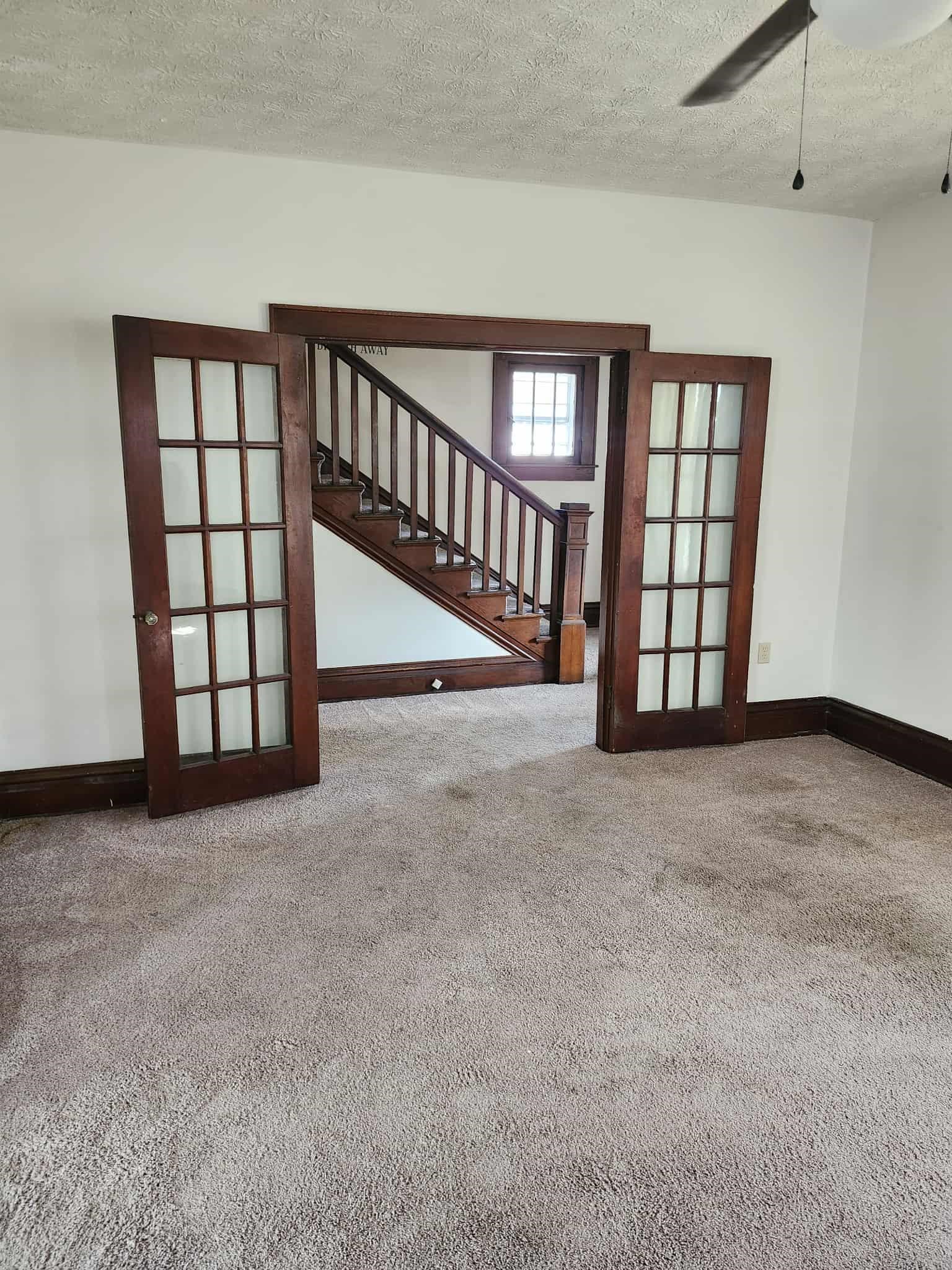 https://zimg.paragon.ice.com/ParagonImages/Property/PH/AABRKY/60263/3/0/0/36a0c0ac354cdfcd55d7fcfba39645a1/0/cbcd545b583a66c50fabccb6b15e533a/60263-35633a91-0183-4af5-b9f2-b94084036974.JPG