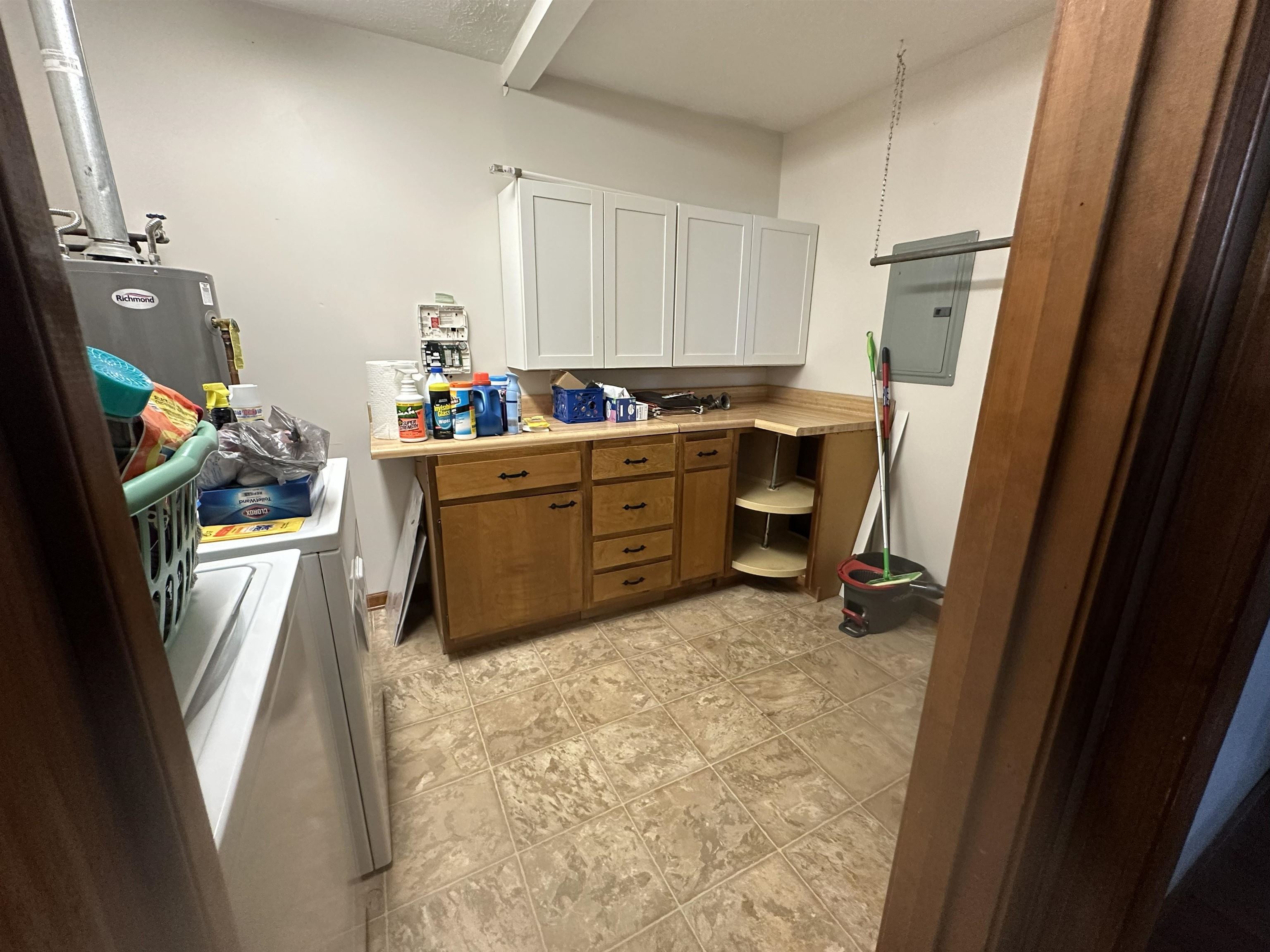 https://zimg.paragon.ice.com/ParagonImages/Property/PH/AABRKY/60280/11/0/0/6b752303f64552adbfacd8cf924e42ee/0/be382f6357a3874a58c72448aa434bfe/60280-86a03212-f41f-498e-b1d1-29cbfb8186ef.JPG