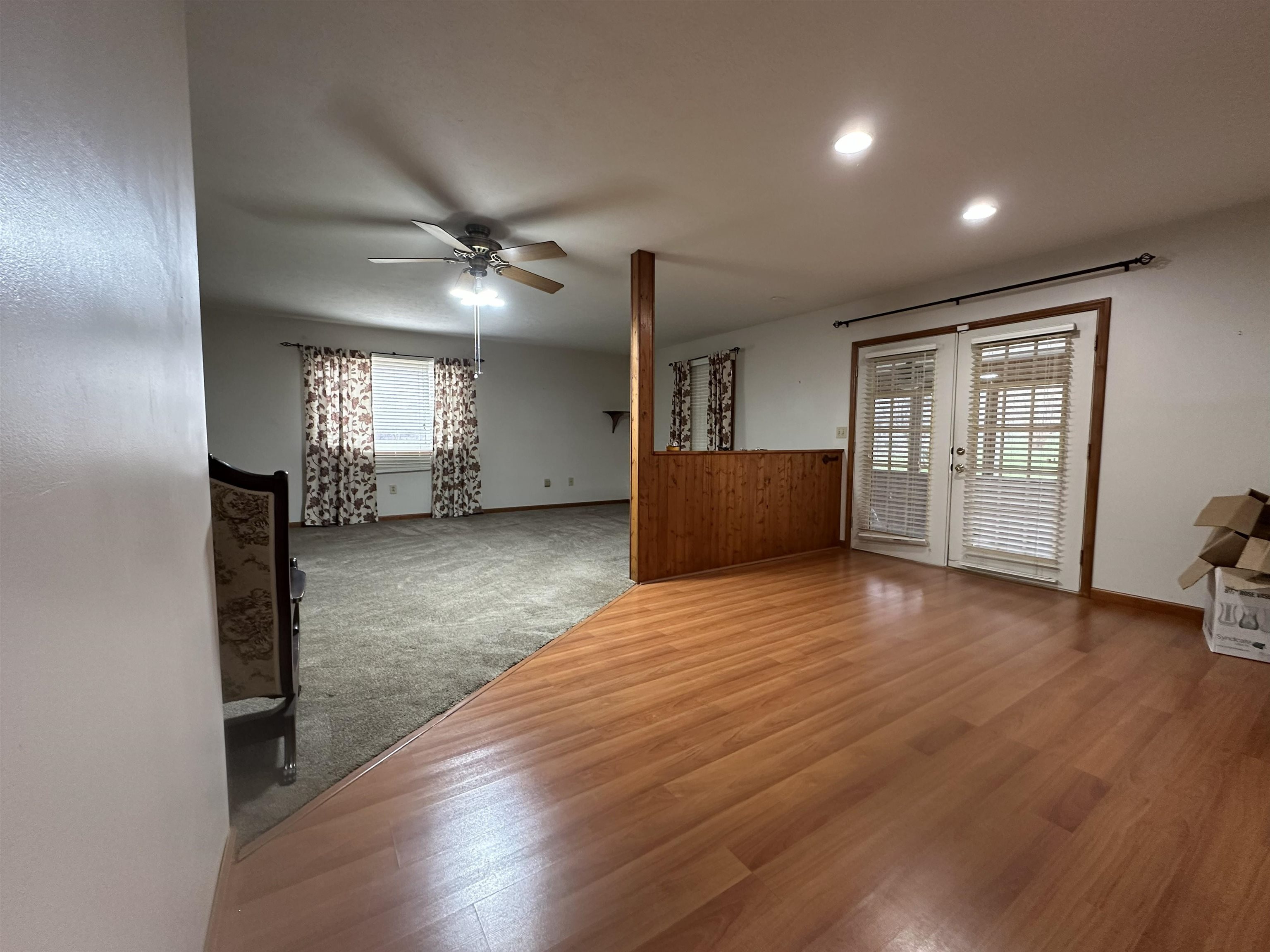 https://zimg.paragon.ice.com/ParagonImages/Property/PH/AABRKY/60280/13/0/0/458799a7de8482c9347ec48f1c4985f5/0/be382f6357a3874a58c72448aa434bfe/60280-de40ca4c-9f4d-41ef-8cd4-d9511a4b514f.JPG