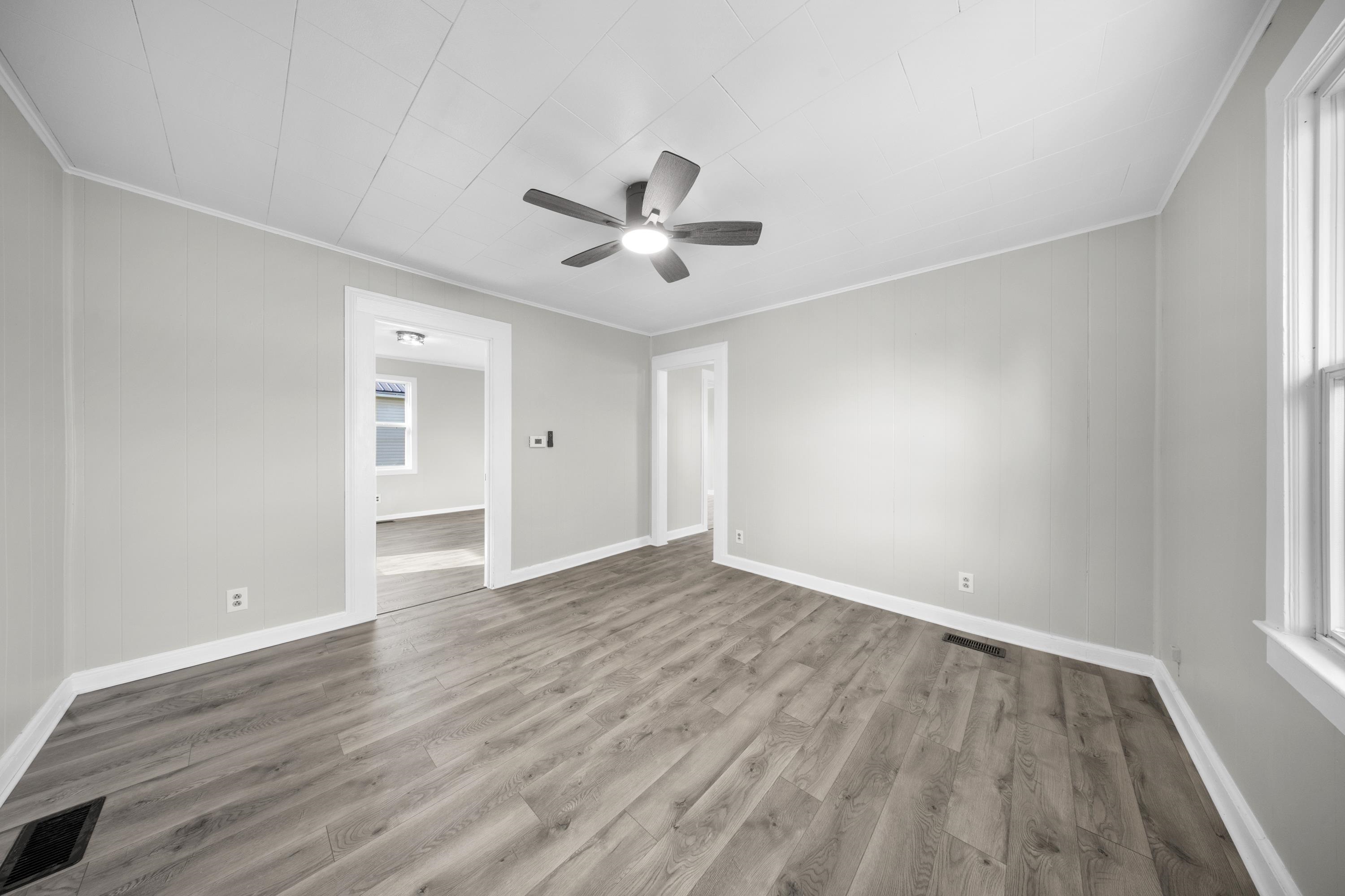 https://zimg.paragon.ice.com/ParagonImages/Property/PH/AABRKY/60281/3/0/0/a242571c3bf4cc1db9f8f7cbf2c8d06a/0/e764abdd54e90a8b62a632df213d543c/60281-770734ba-9c02-4394-aea4-c63237bf2ae6.JPG