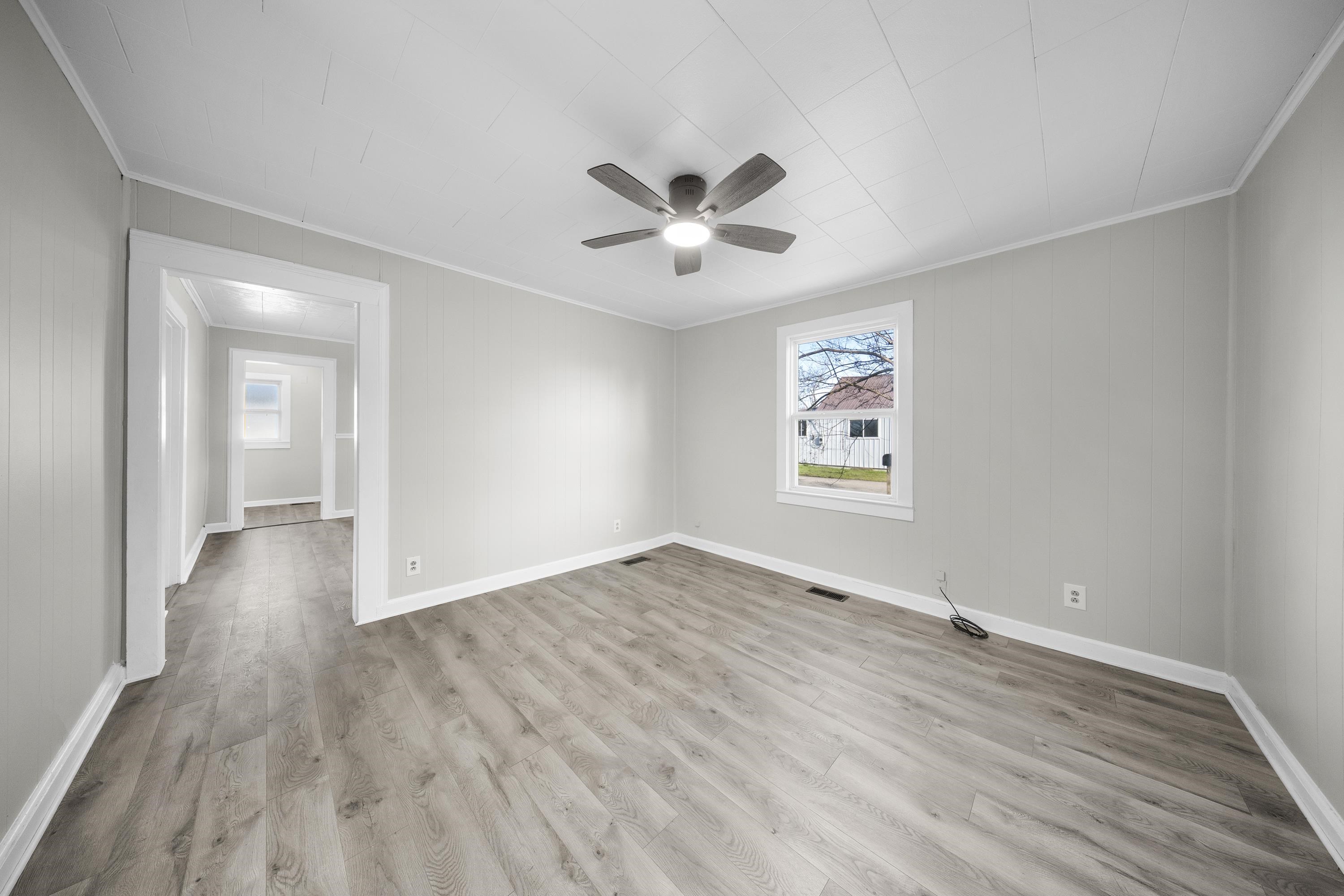 https://zimg.paragon.ice.com/ParagonImages/Property/PH/AABRKY/60281/4/0/0/8c7fbee6847f610b8a09088a8ceb1f43/0/e764abdd54e90a8b62a632df213d543c/60281-64a0a61b-cc49-46c5-9c6c-4a9b1ecbd97f.JPG