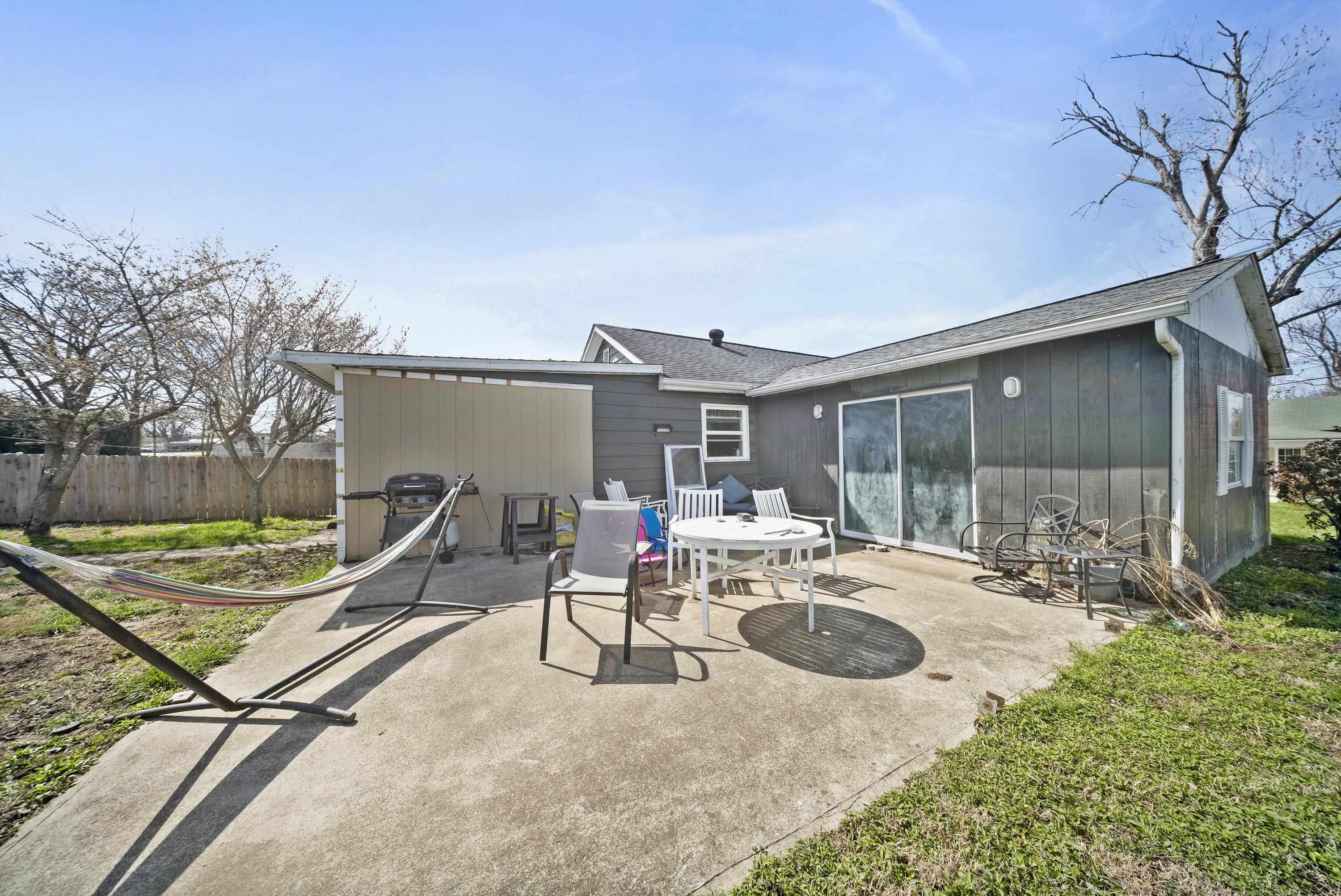 https://zimg.paragon.ice.com/ParagonImages/Property/PH/AABRKY/60282/1/0/0/467e4ea0df1b8637f10dc2b561c77259/0/c8b757a678ef0006d7b82f27bfa69146/60282-1a584f8b-26b1-4e23-9f3a-40a9b58eea36.JPG
