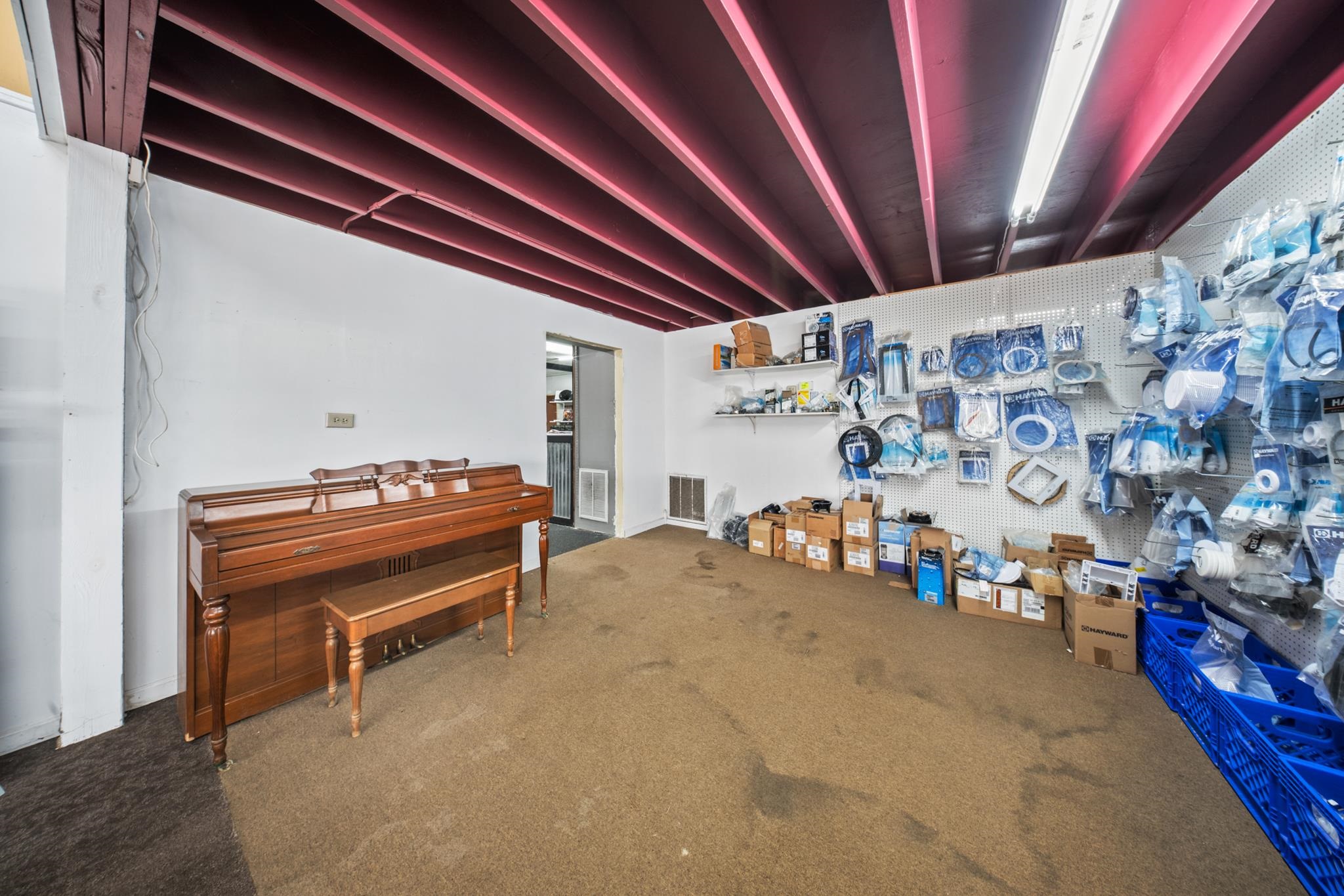 https://zimg.paragon.ice.com/ParagonImages/Property/PH/AABRKY/60290/9/0/0/0762d99540e84b54cbb70a31e9486ef3/0/c5d617fe9d95404b1d443e13c164a667/60290-87502667-73e4-4a5f-abc7-866b6807d009.JPG