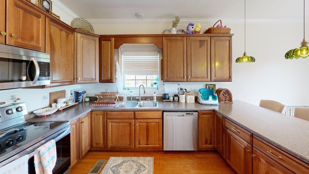 5300 Poplar Ridge Drive