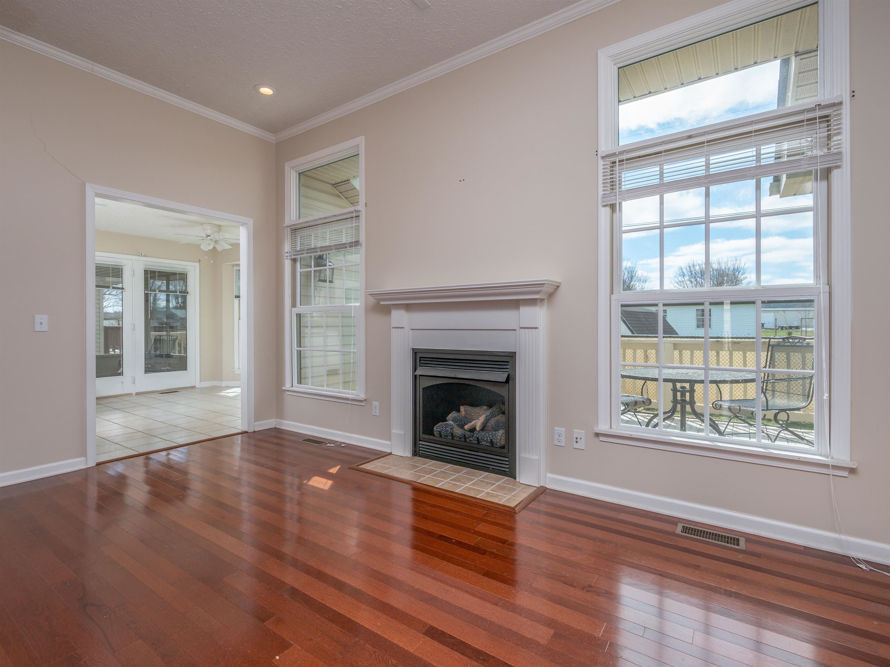 https://zimg.paragon.ice.com/ParagonImages/Property/PH/AABRKY/60308/10/0/0/69a895930a0b8aefa30217652e3b7e9f/0/8e7fcb4561f80a18ada97bc2da692ae8/60308-aa06add1-d7de-4063-ba34-ded0d61bbf70.JPG