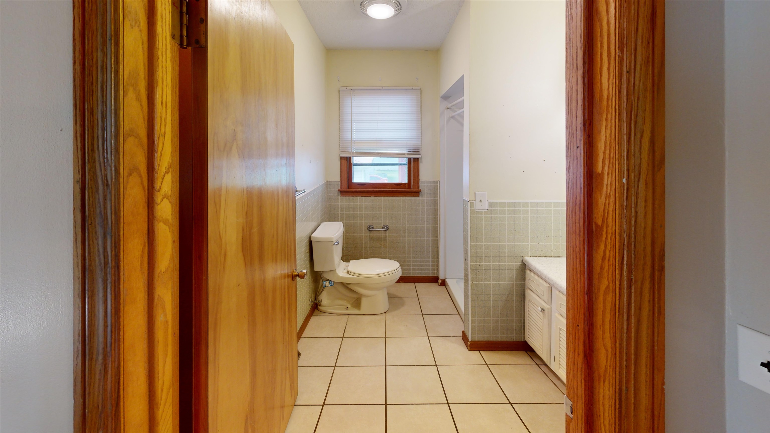 1217/1215 &1219 Bellefonte Rd