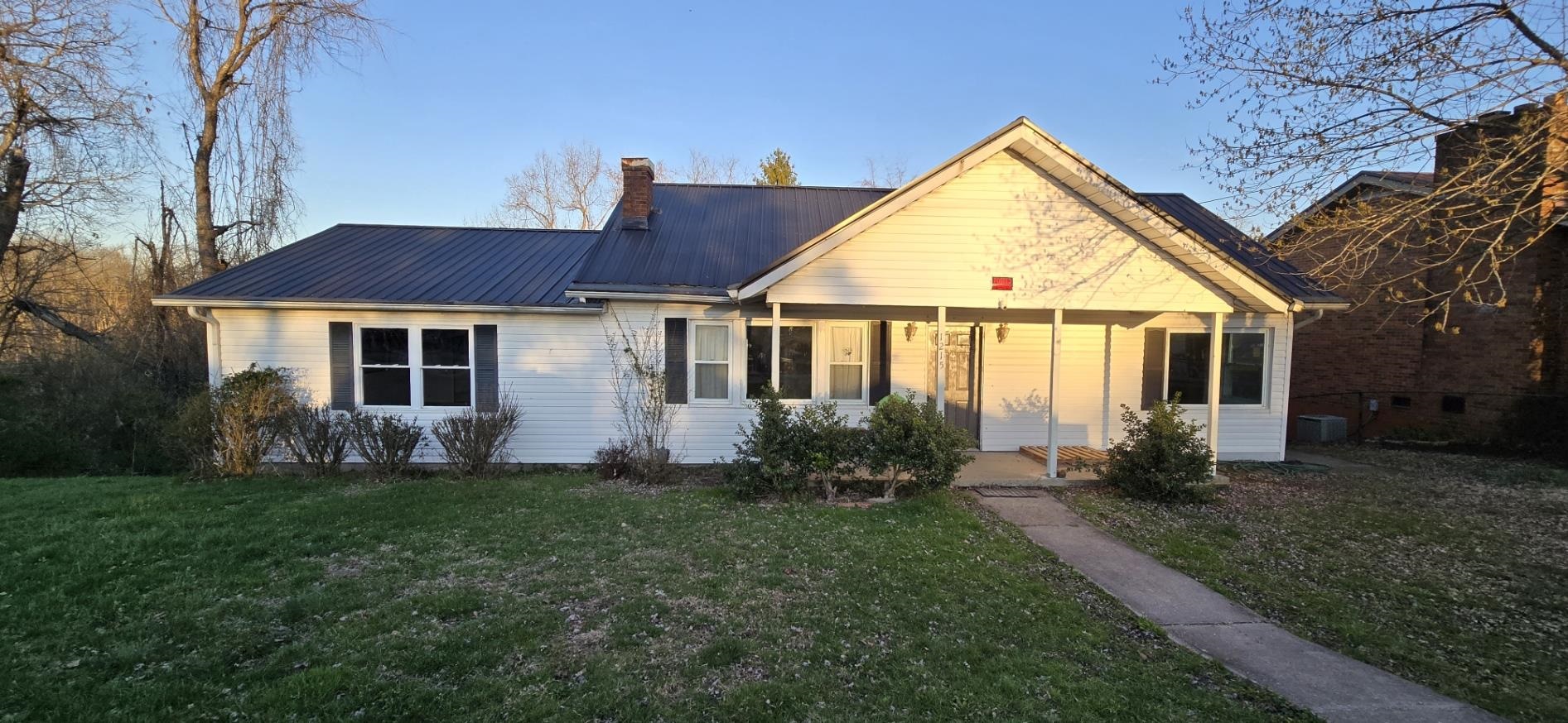 1215 Woodland Avenue