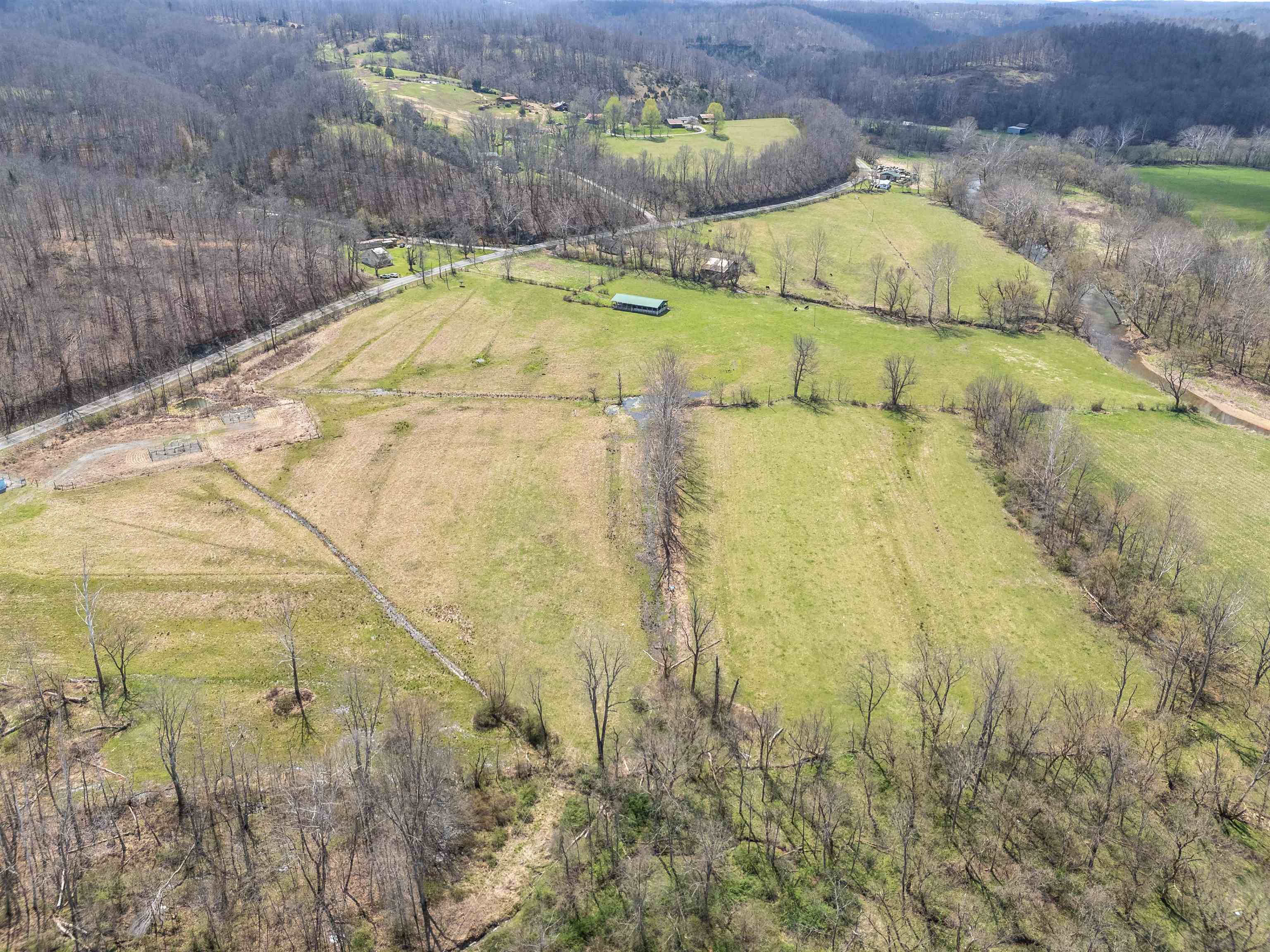https://zimg.paragon.ice.com/ParagonImages/Property/PH/AABRKY/60365/6/0/0/ff024e34d2b8d67aab7ea9a36c3863fe/0/b46f6a9bf366b005099d024adc600e7b/60365-de5b357e-fe4f-4ada-bd9f-b9fcca9da7ae.JPG