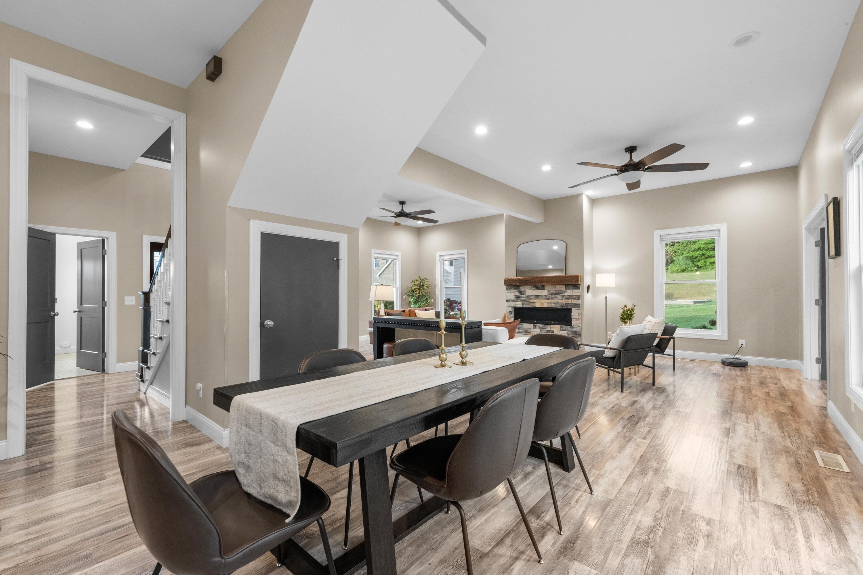 https://zimg.paragon.ice.com/ParagonImages/Property/PH/AABRKY/60387/9/0/0/93a6bd798b758807046e4287e06ac652/0/f09db857e57813e1e846d170a17a70ef/60387-852f5aaa-bdf1-4142-b975-eb4e96135020.JPG
