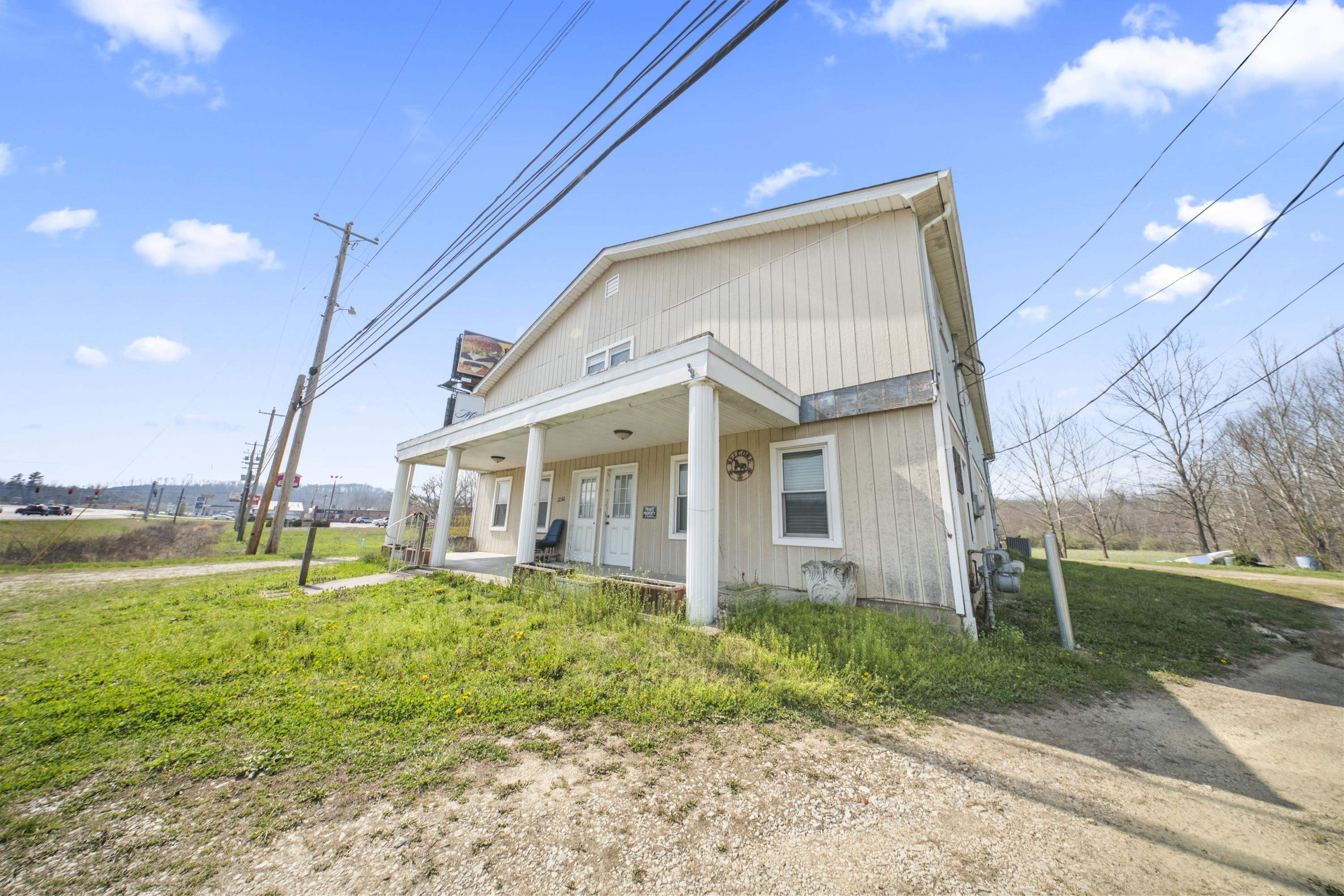 https://zimg.paragon.ice.com/ParagonImages/Property/PH/AABRKY/60388/4/0/0/ecef47f5270ce99e5dec7f6e95baf1c8/0/9a33cee6e0860846d6aacc3e28da0a2b/60388-2a7082f3-8578-41cb-8eb4-0cbb0ebd3246.JPG