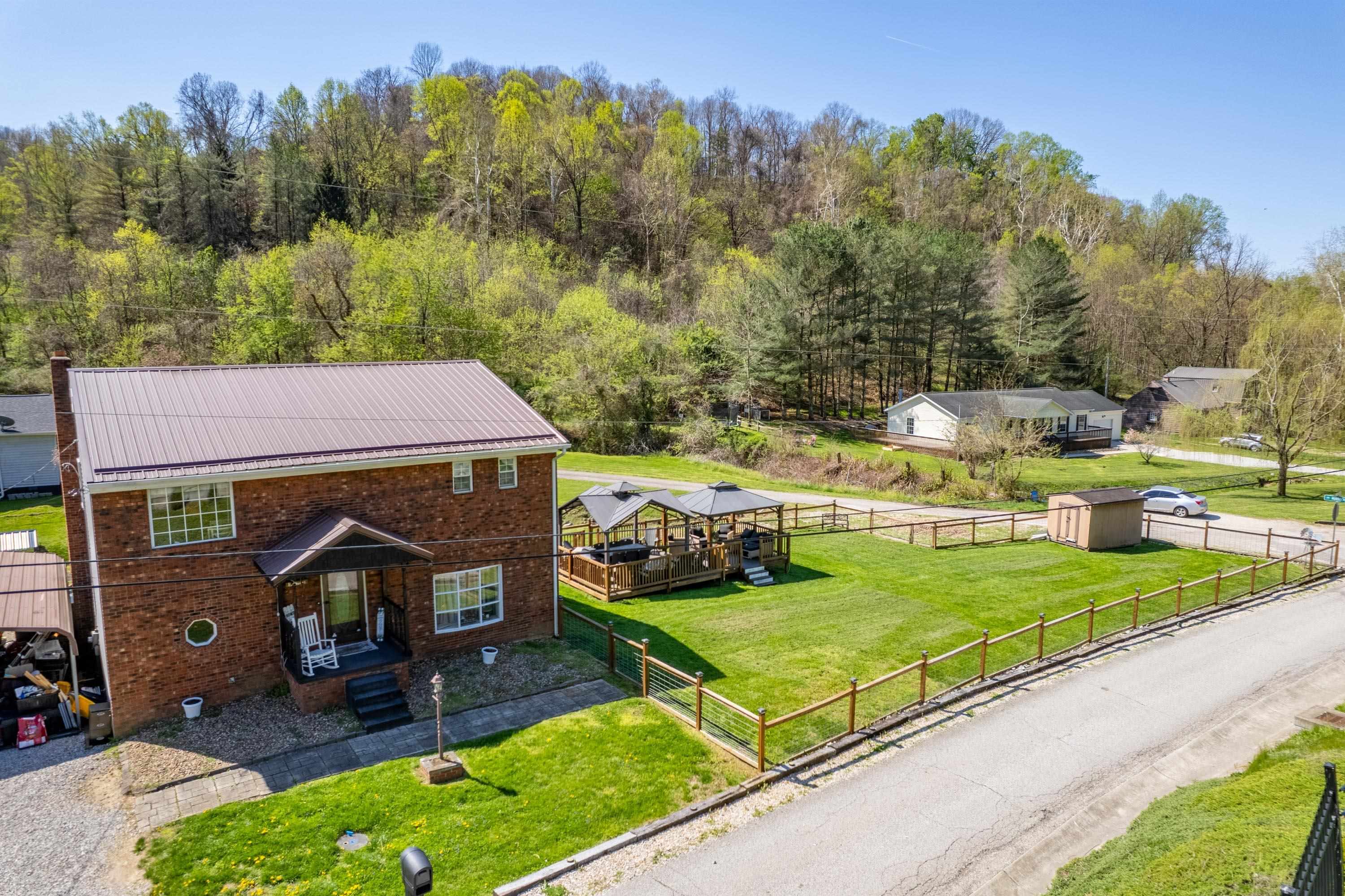 https://zimg.paragon.ice.com/ParagonImages/Property/PH/AABRKY/60395/1/0/0/b35a8009a9837dfc314c4b1d8687bee0/0/cf1d3ec077da5e72b4fb7b7f632e6227/60395-2d0eb1fd-5fc0-48f5-ad5b-b0e4c37183df.JPG