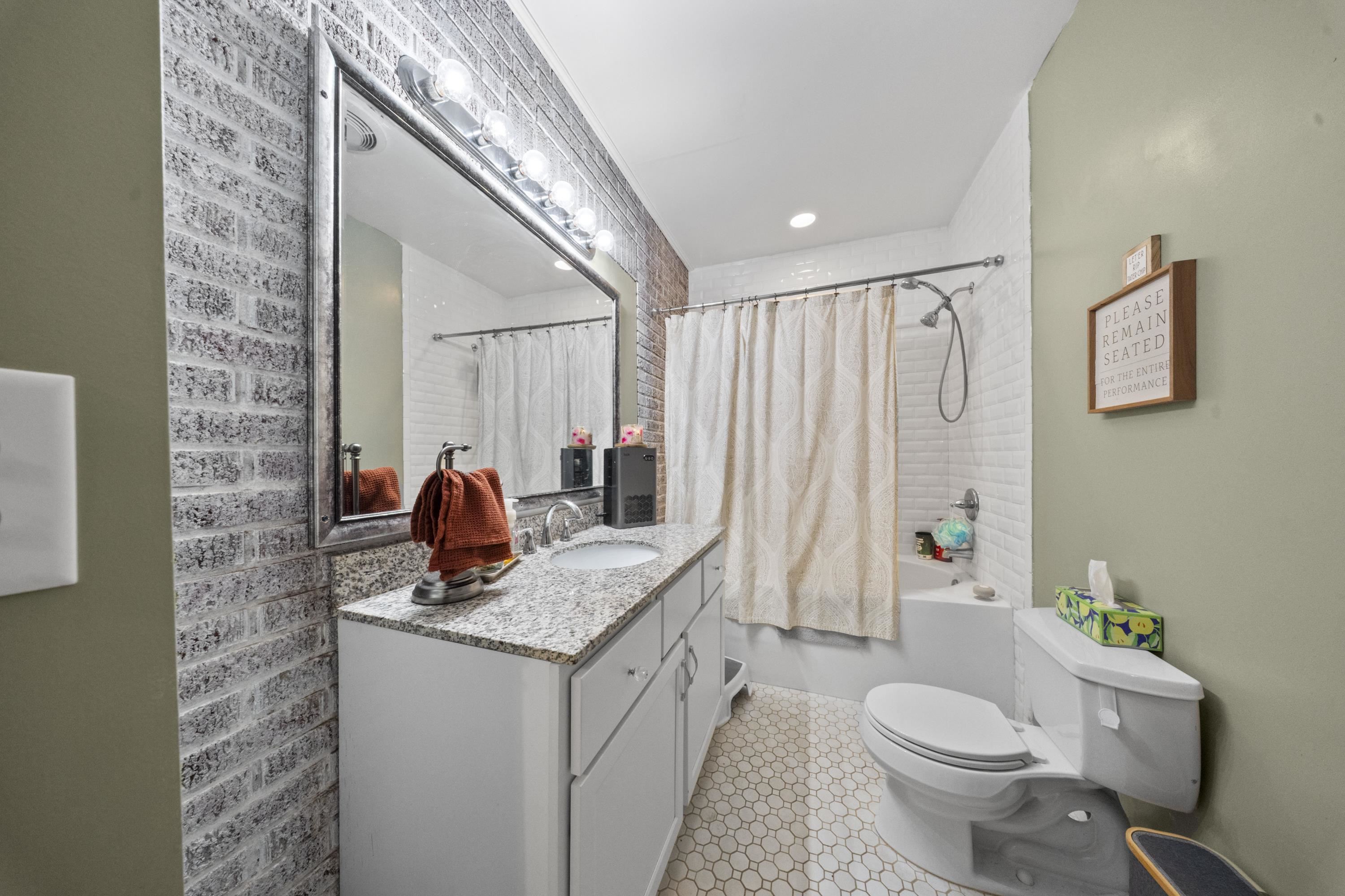https://zimg.paragon.ice.com/ParagonImages/Property/PH/AABRKY/60399/11/0/0/fe0c07d15cc593898a43bda0b9560d55/0/1be2b67bcdda14085ecf446370021154/60399-4f25dddf-5826-450e-a48f-834b44b1bcb9.JPG