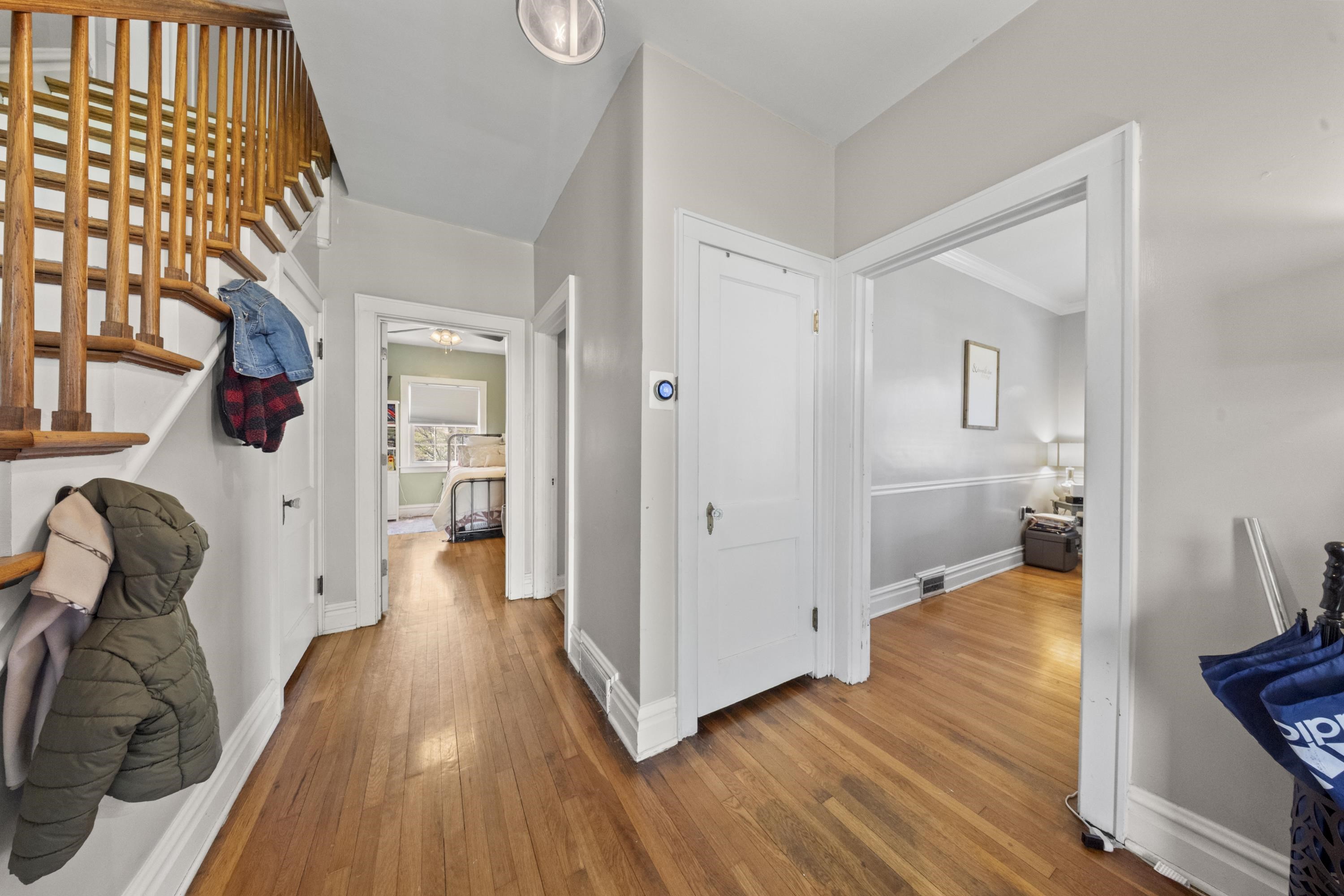 https://zimg.paragon.ice.com/ParagonImages/Property/PH/AABRKY/60399/6/0/0/6d866ea004f05615dfc6ebaf8904b43c/0/1be2b67bcdda14085ecf446370021154/60399-d5e4fce8-e265-4e33-8e15-4508bf98ff37.JPG
