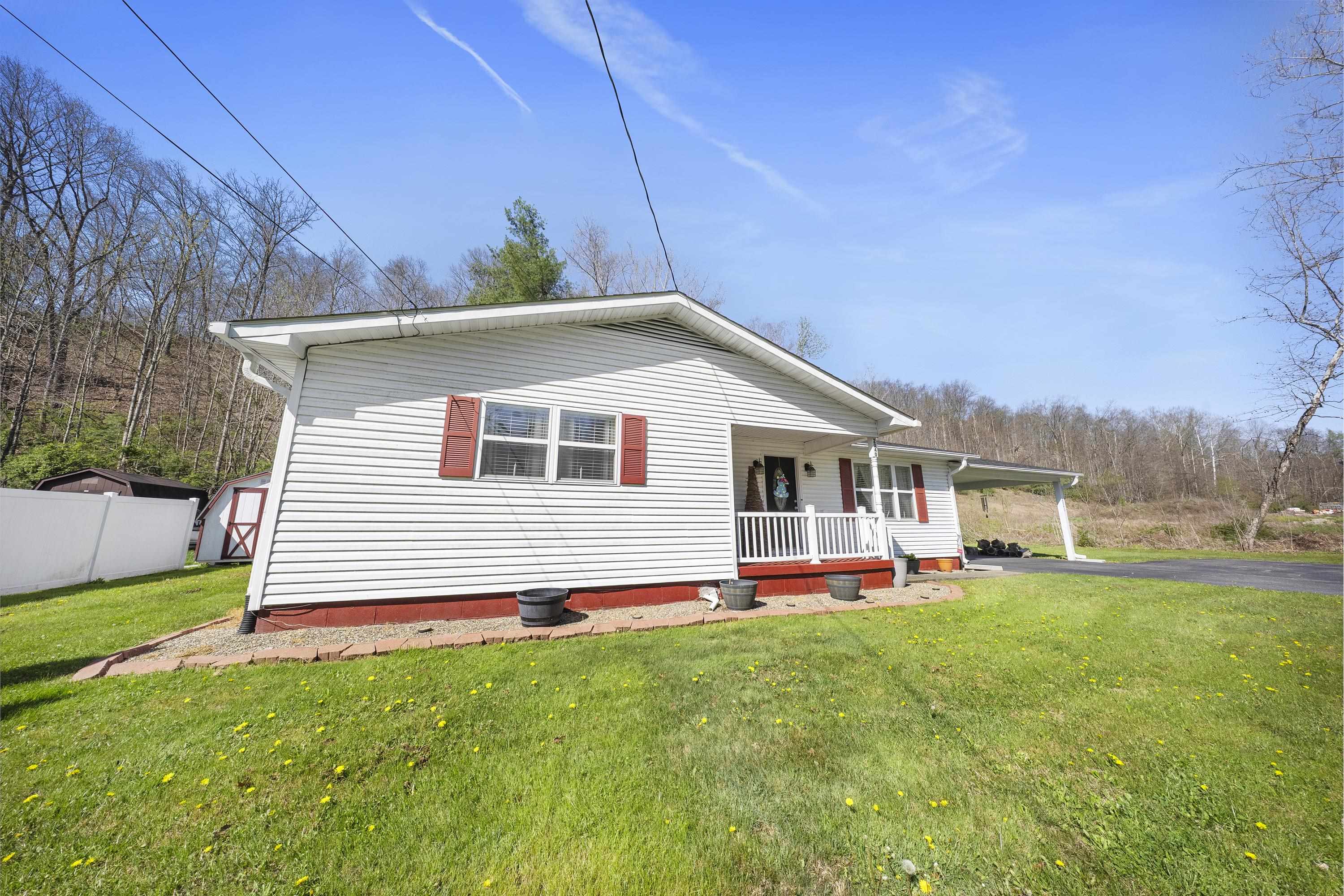 https://zimg.paragon.ice.com/ParagonImages/Property/PH/AABRKY/60405/3/0/0/dbad4dc65ab2a2fa9e6b45ffccd6bde6/0/7bb24a550932158a04b2ca7c545eaf94/60405-956bf483-7c2e-4b48-94c5-57dc4b14900f.JPG