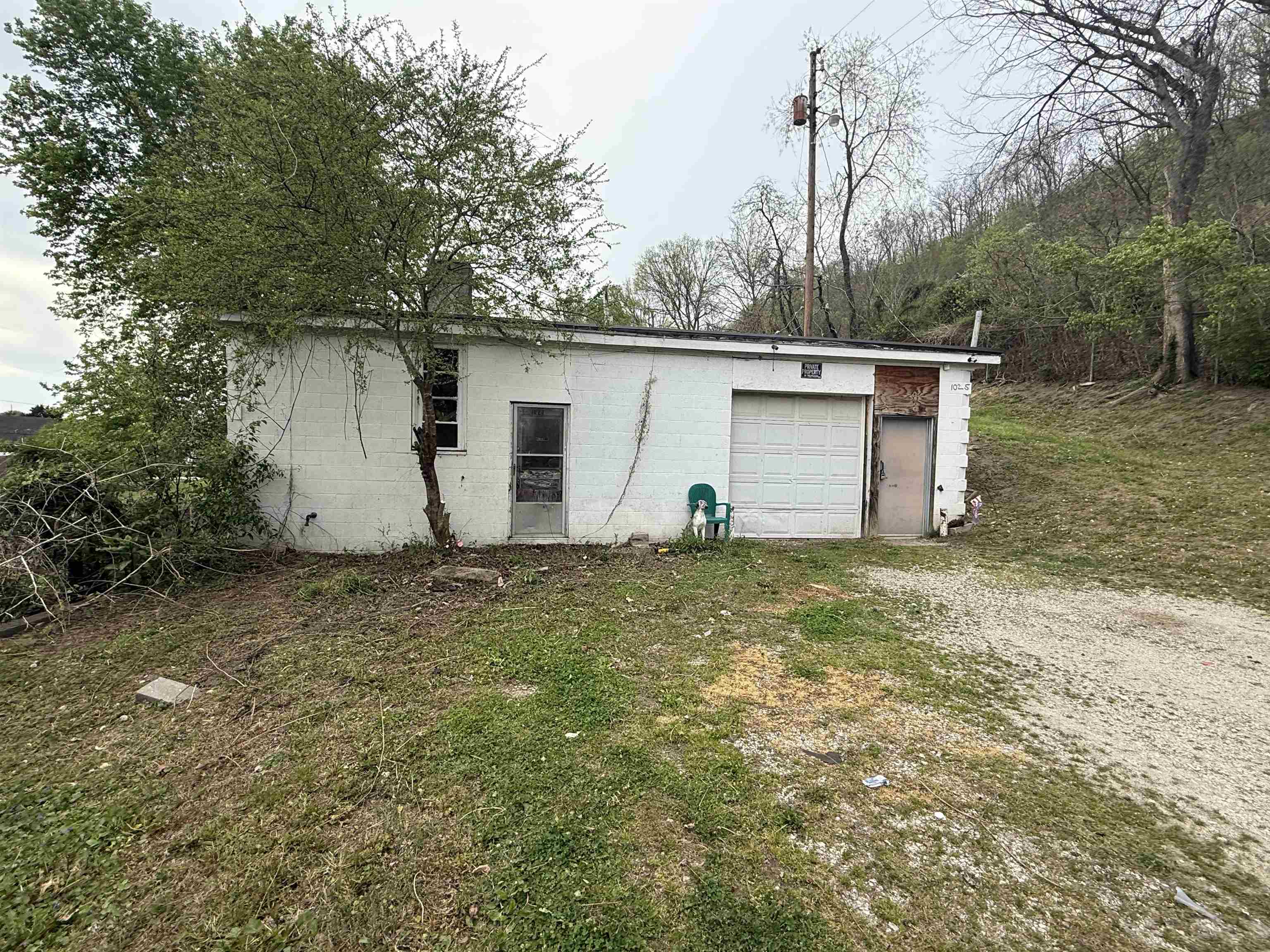https://zimg.paragon.ice.com/ParagonImages/Property/PH/AABRKY/60414/1/0/0/6edf80823107375e65a241ba06744809/0/4bcab4906fe97f8484578200d1268faa/60414-2de0daad-53c9-41dc-87eb-163dca69711f.JPG