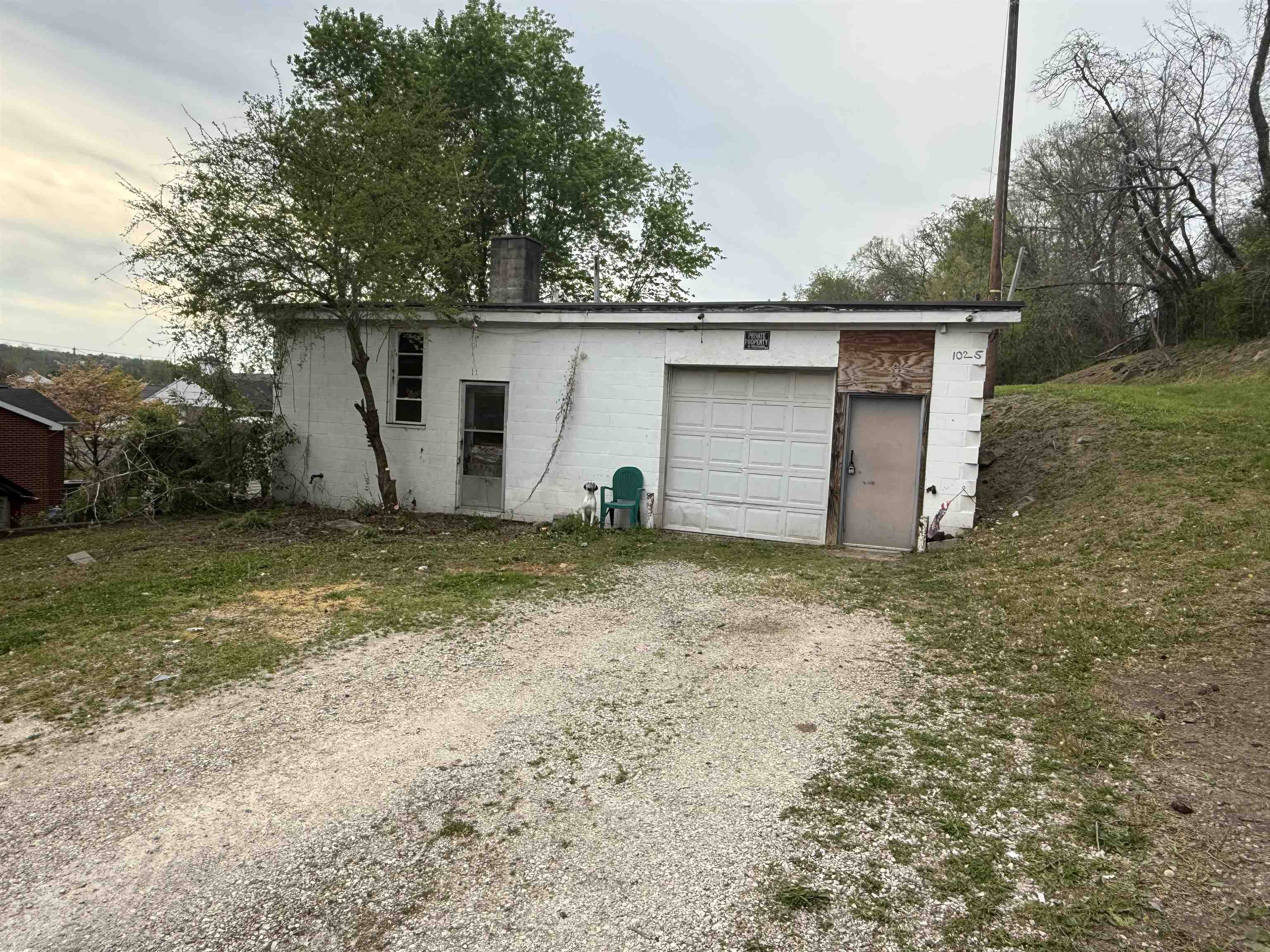 https://zimg.paragon.ice.com/ParagonImages/Property/PH/AABRKY/60414/3/0/0/a10227039b9f73f375596404a7c87d57/0/4bcab4906fe97f8484578200d1268faa/60414-fe148043-6598-4458-a0ae-3df250063db9.JPG