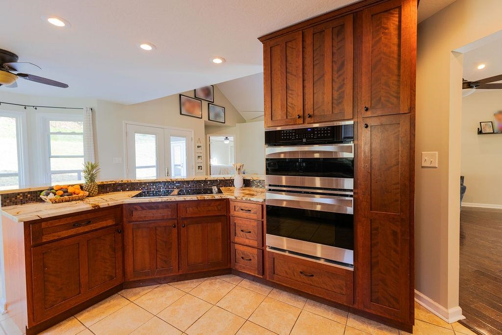 https://zimg.paragon.ice.com/ParagonImages/Property/PH/AABRKY/60419/9/0/0/9312c532def1282d2dc89810ccc12295/0/8e3ffb5fe0b864f3fe0a1333f61ed110/60419-69b9e09c-81a9-4193-91cb-03875e24f70d.JPG