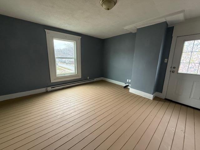 https://zimg.paragon.ice.com/ParagonImages/Property/PH/AABRKY/60425/12/0/0/9dfce0c7499fb2ecb868a4e4d8aa7930/0/3f606ea1a517eb4dc4afe4eb36dd2d76/60425-e7472c33-39a9-4b21-923e-39cbca66ab3c.JPG