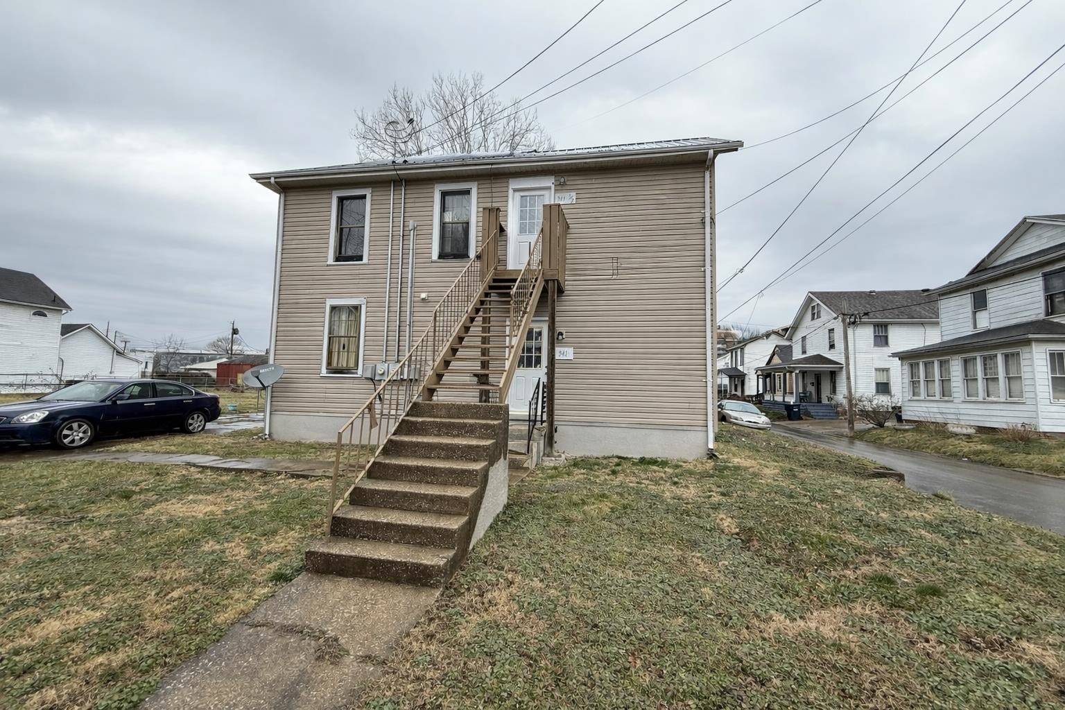 https://zimg.paragon.ice.com/ParagonImages/Property/PH/AABRKY/60425/2/0/0/8a8aabb645edb34e282a4f8fa9016235/0/3f606ea1a517eb4dc4afe4eb36dd2d76/60425-6ab5d522-8cb3-48f6-a89f-5be6e4505f90.JPG