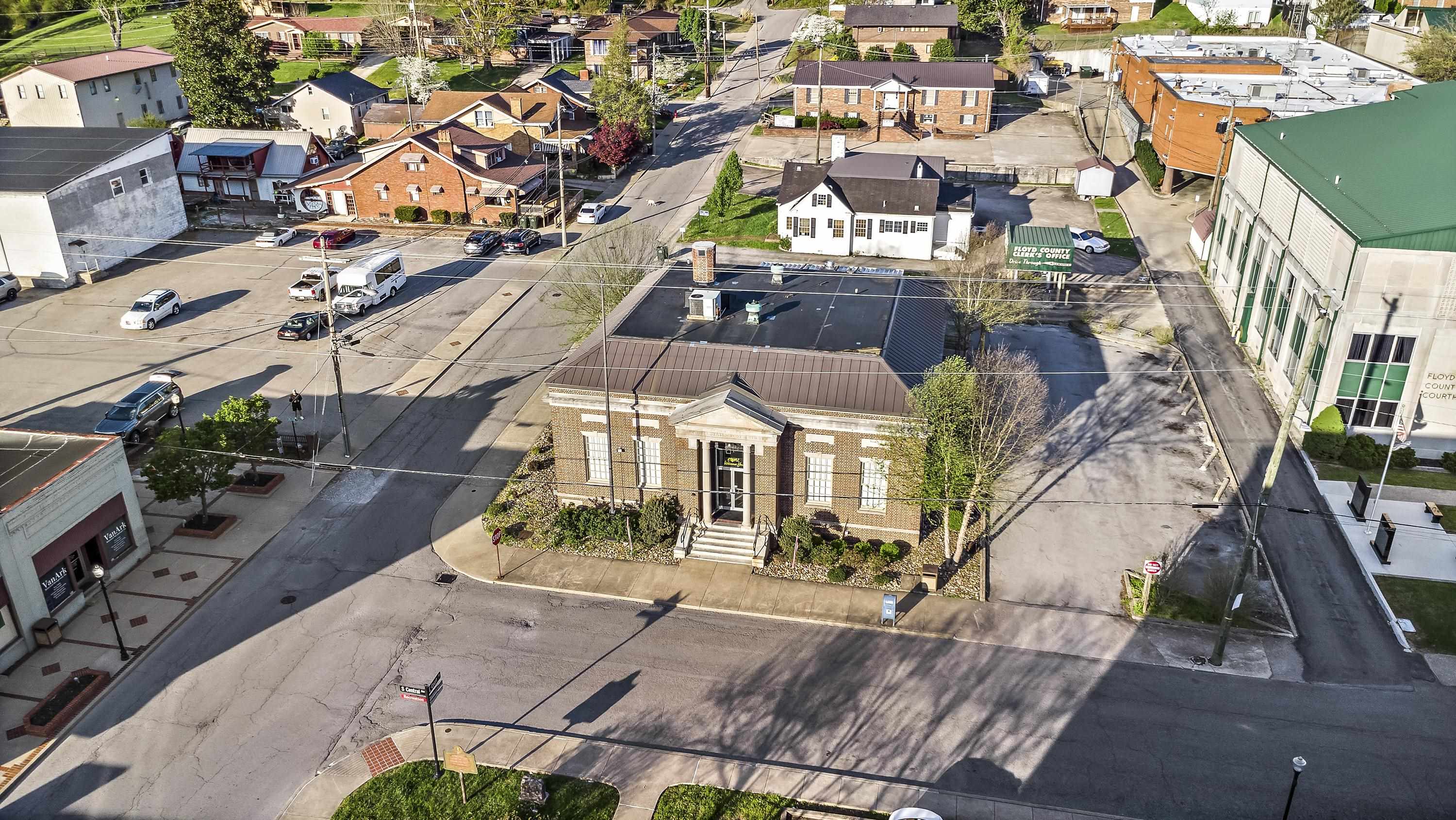 https://zimg.paragon.ice.com/ParagonImages/Property/PH/AABRKY/60444/2/0/0/add0438506e4e688ac4769e2f7745b04/0/2d87862fc79dc2924fd90db414585b63/60444-0d29f2b7-fe09-4bc3-8789-acf37c81fe7d.JPG
