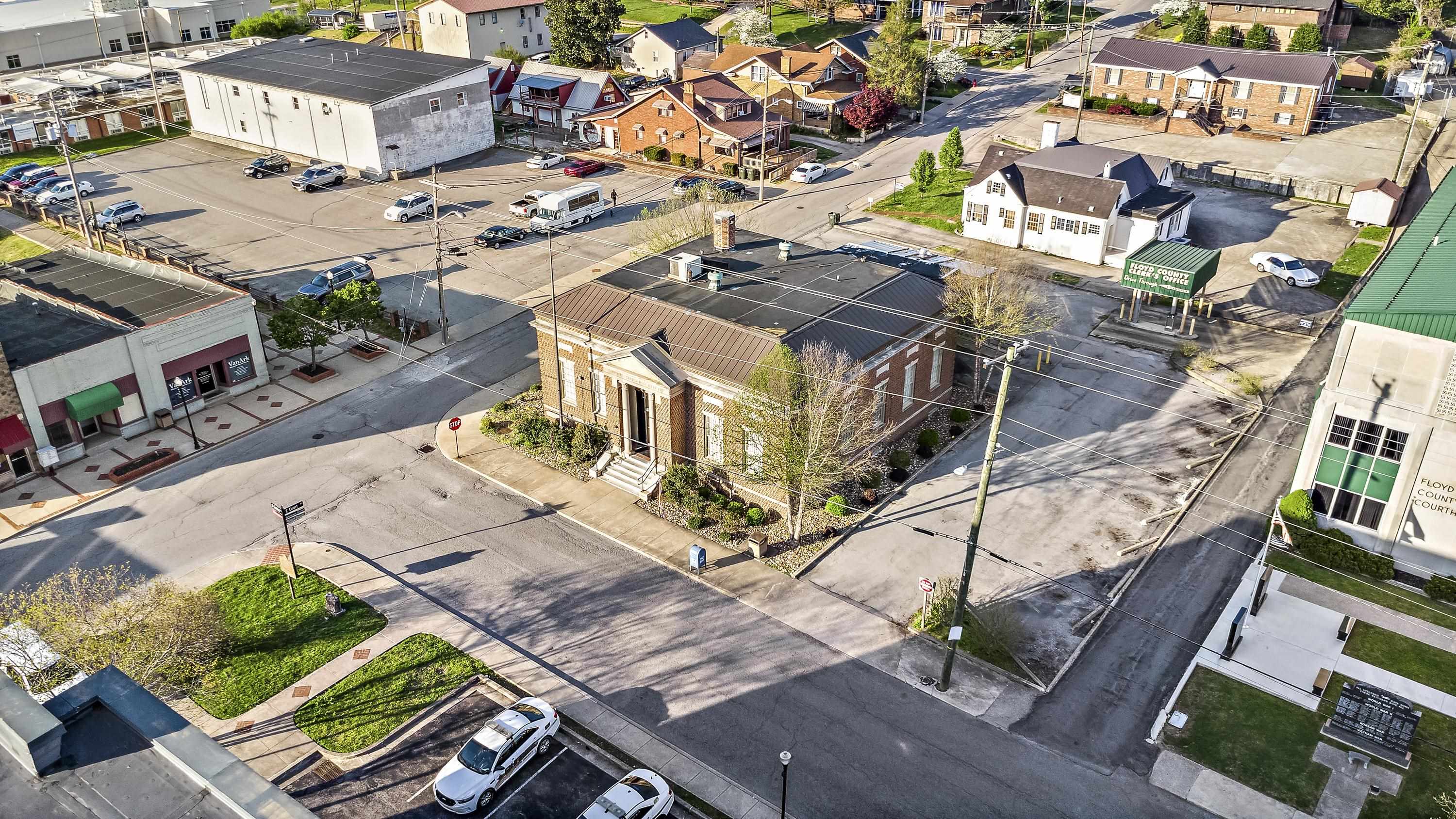 https://zimg.paragon.ice.com/ParagonImages/Property/PH/AABRKY/60444/3/0/0/2803e988e3da7c0f9c58abdc9b10a566/0/2d87862fc79dc2924fd90db414585b63/60444-729a8ba5-c105-4f7d-9c4a-804f8228ca5c.JPG