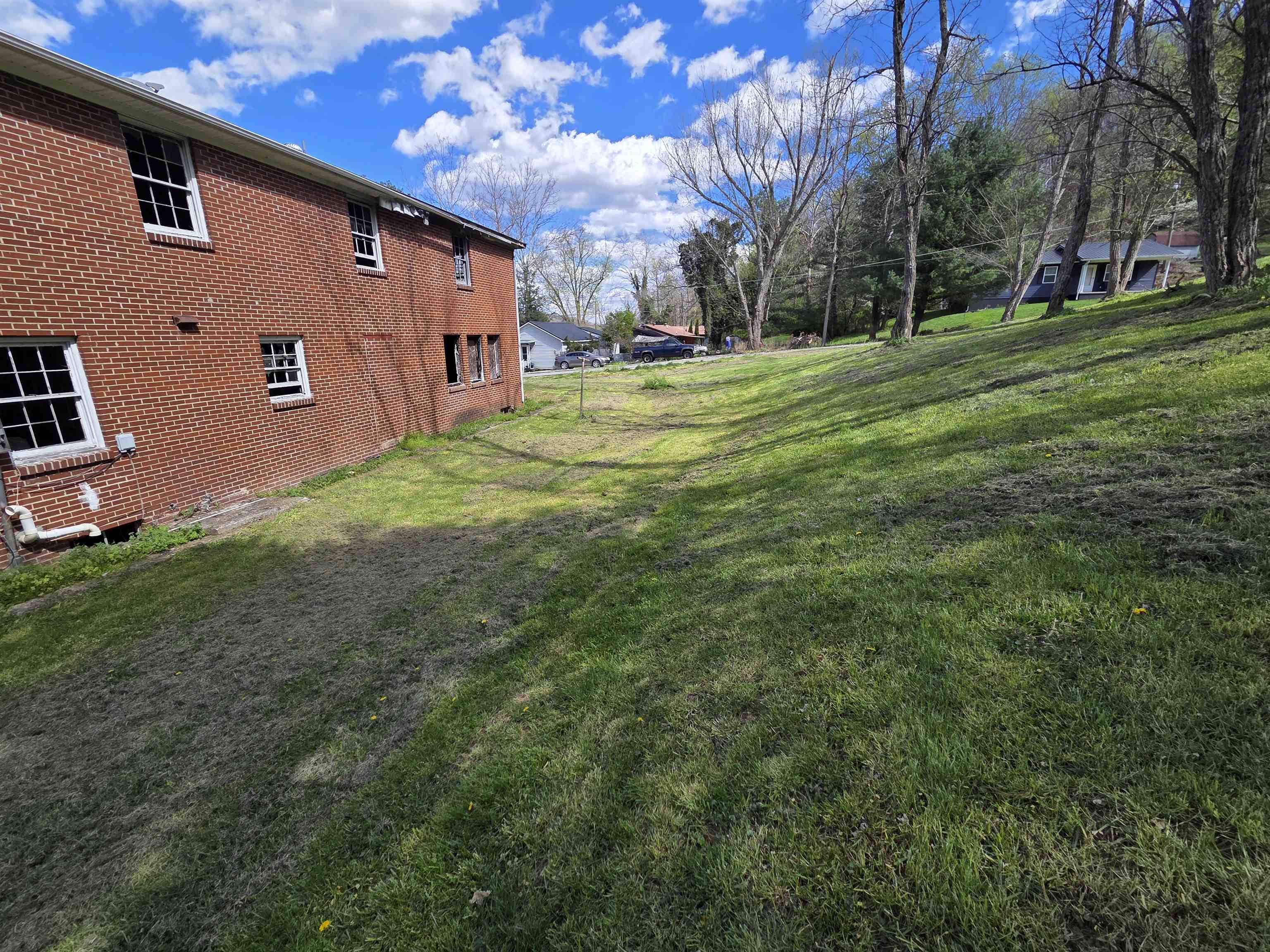 https://zimg.paragon.ice.com/ParagonImages/Property/PH/AABRKY/60473/5/0/0/38a39e30b2aef1453a2af9c27a6f73d3/0/2015871eb097a425593d446c70363c84/60473-bd1c4ec5-4b84-4df6-9132-7d4c20f57fa2.JPG