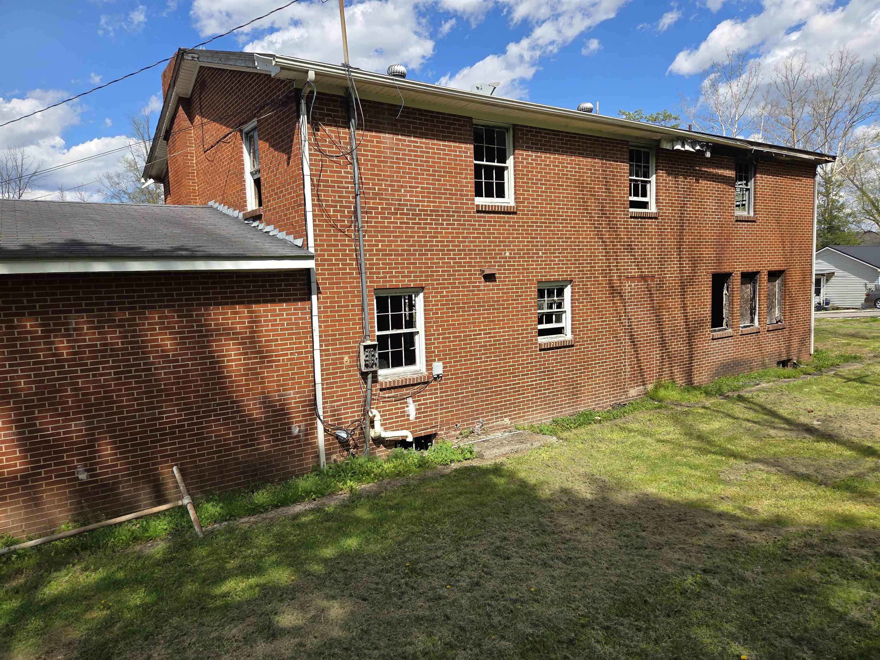 https://zimg.paragon.ice.com/ParagonImages/Property/PH/AABRKY/60473/6/0/0/931cc9a4aa52454d1360c2653a77ede4/0/2015871eb097a425593d446c70363c84/60473-8b3c3f57-7cc8-4b8d-9696-862df62ed95c.JPG