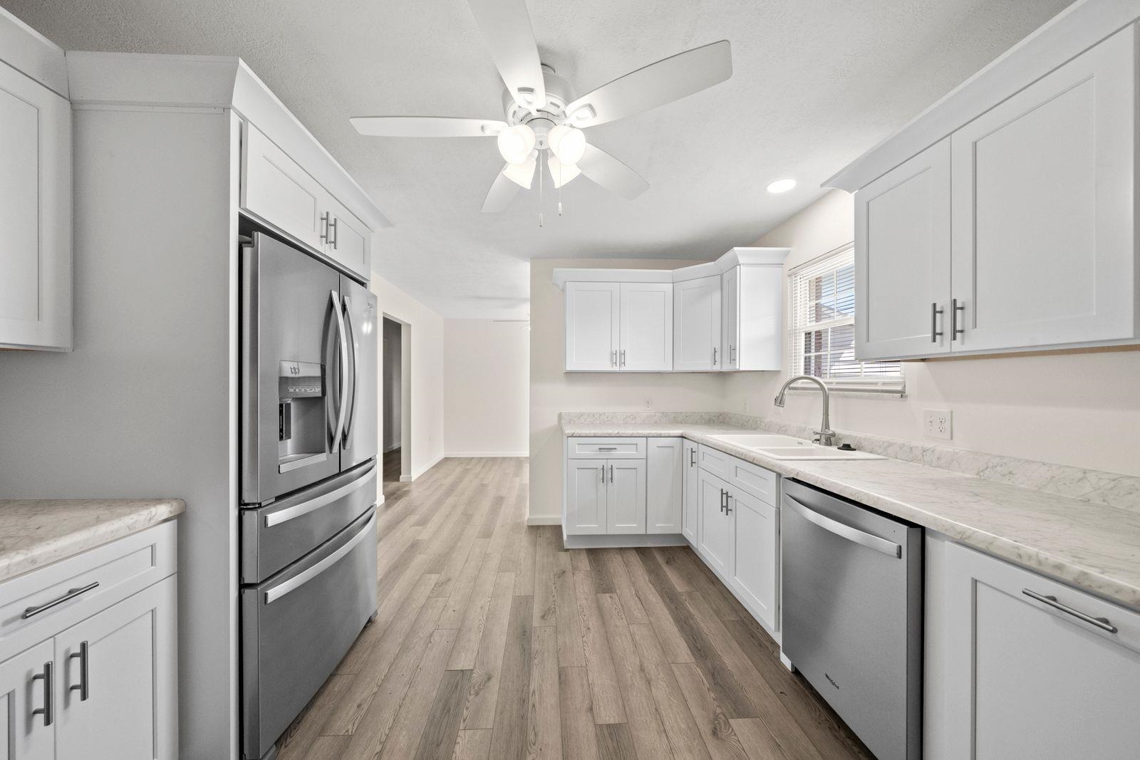 https://zimg.paragon.ice.com/ParagonImages/Property/PH/AABRKY/60476/5/0/0/d7d4c8c7396419acbc303e8406d5c492/0/106c98b6d7b65186130196b7f459152a/60476-cc45a5af-c22c-45e2-9ed1-c4f73e757393.JPG