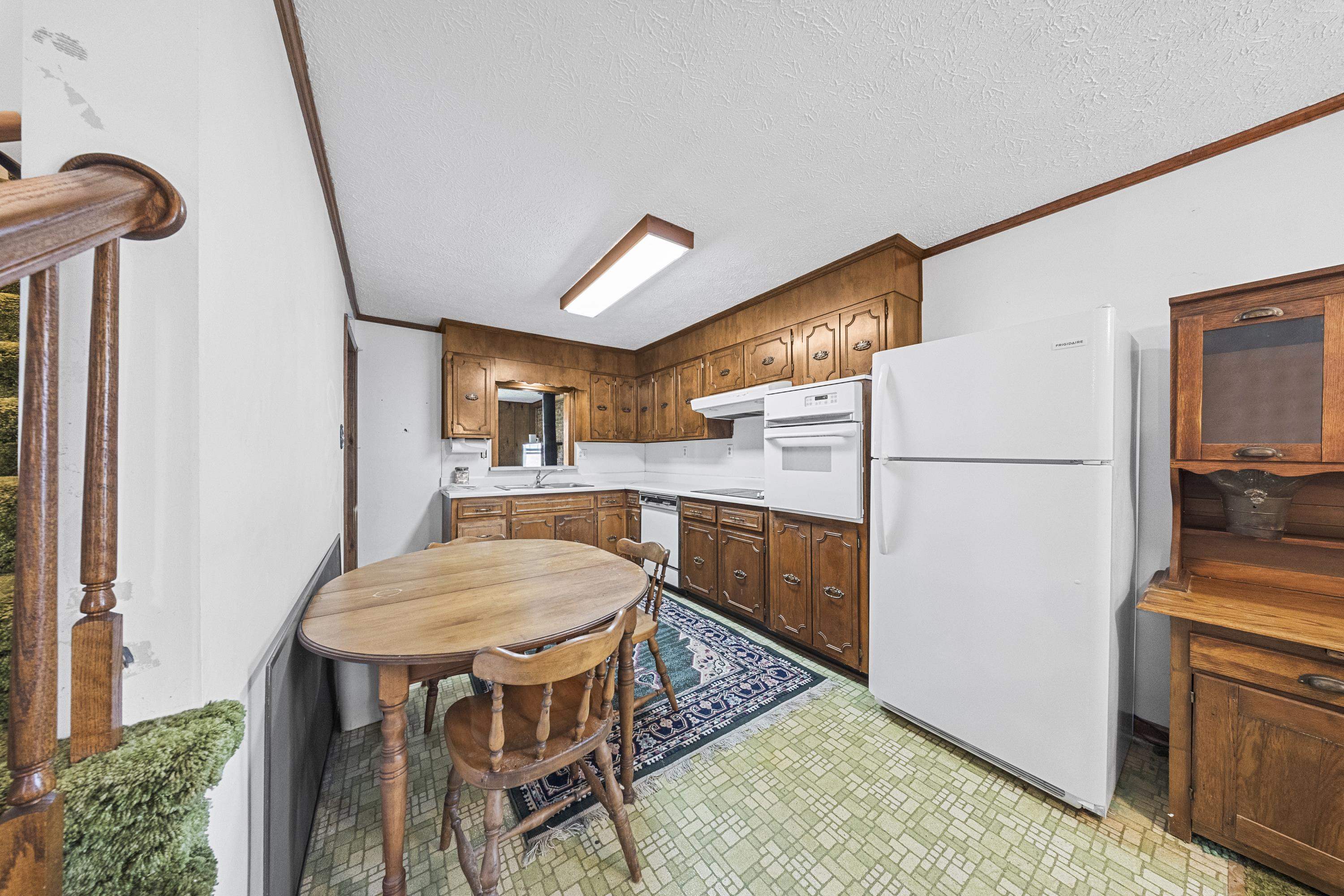 https://zimg.paragon.ice.com/ParagonImages/Property/PH/AABRKY/60499/13/0/0/0b6d561a72d74065721ed9126a7a4efe/0/80ec67ce481846e4c90e9ee9e740d586/60499-2ab0782c-c4ec-4864-a269-5711ead0c9c4.JPG
