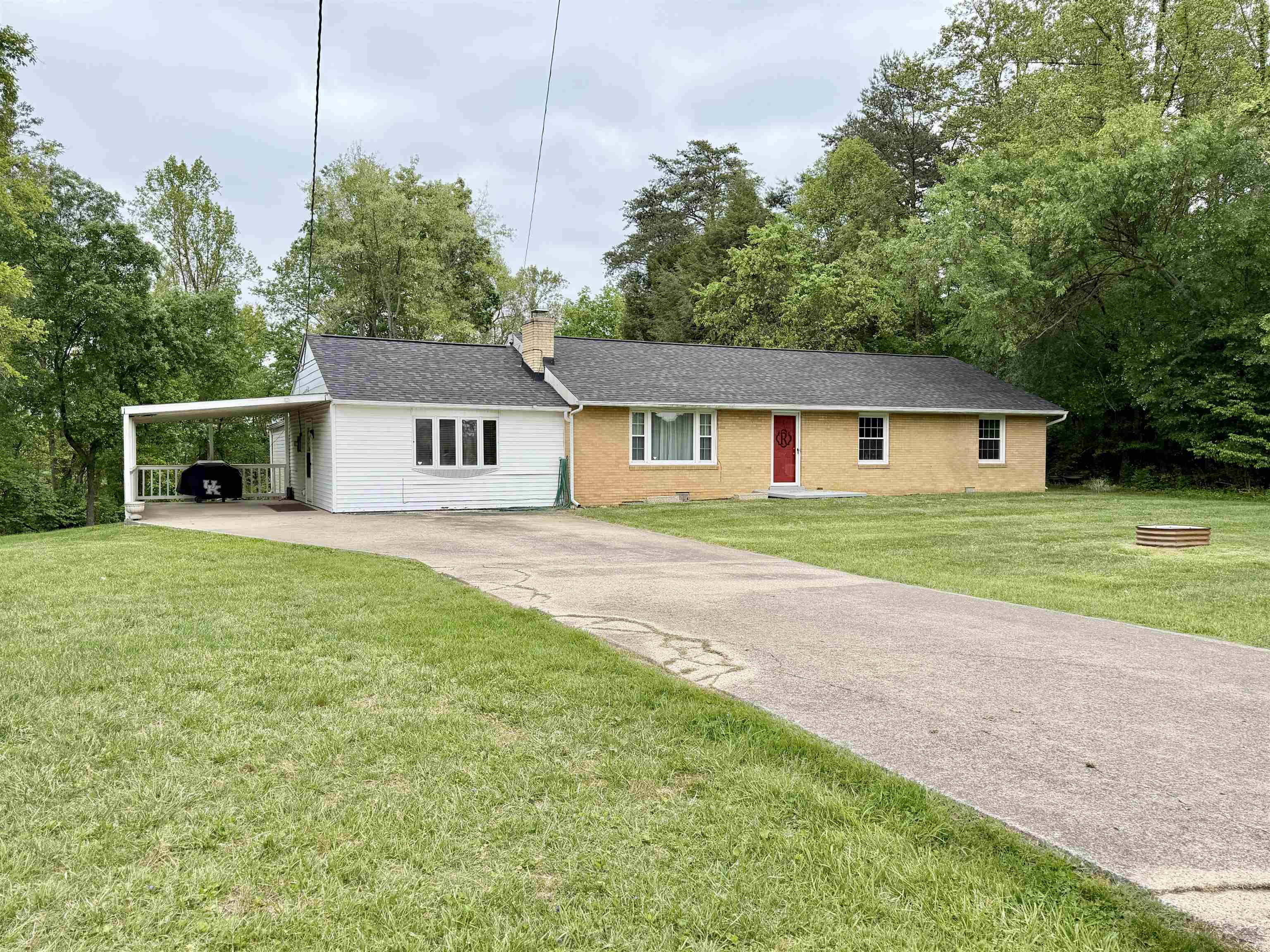 7716 Graydon Heights