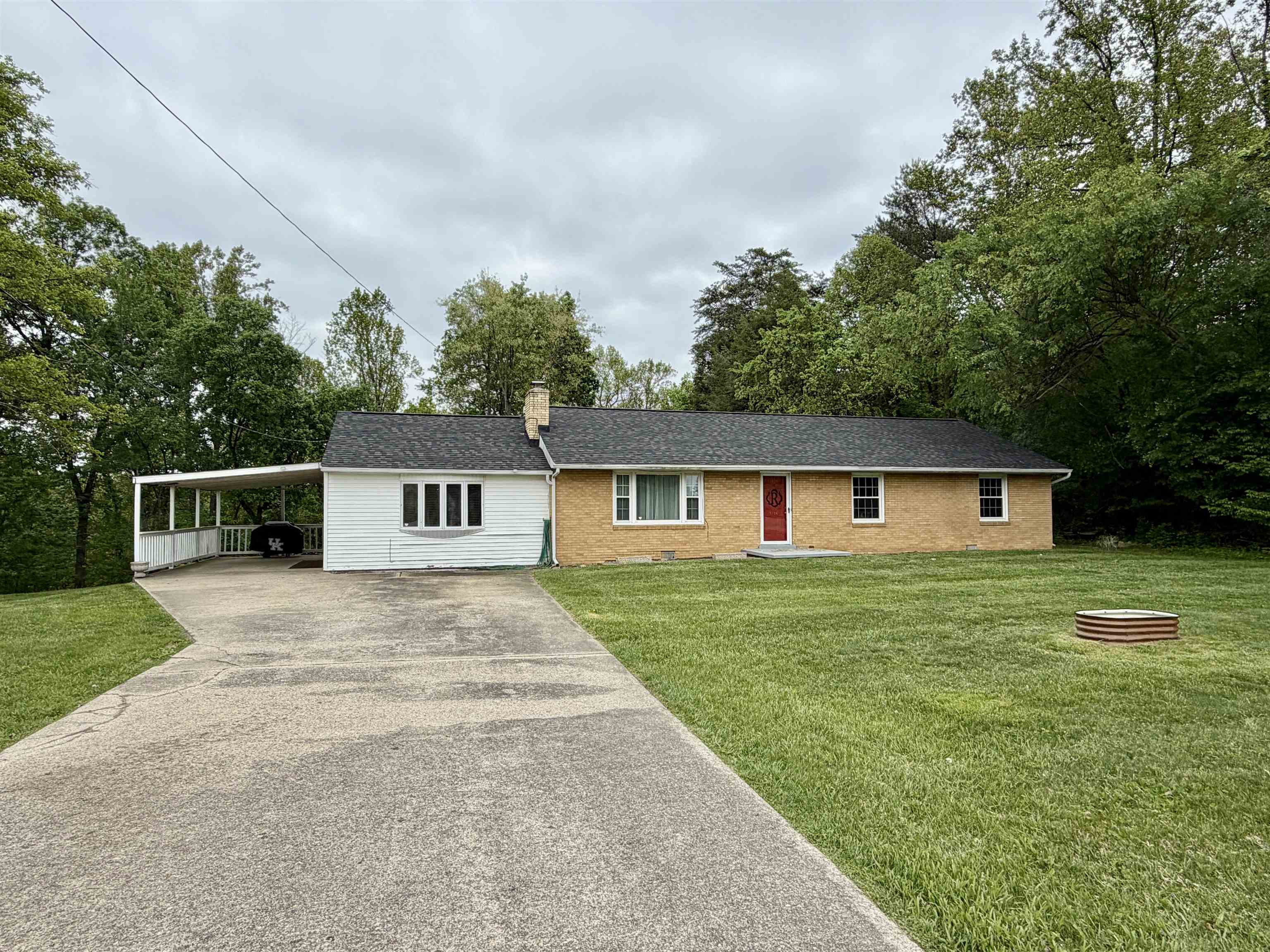7716 Graydon Heights