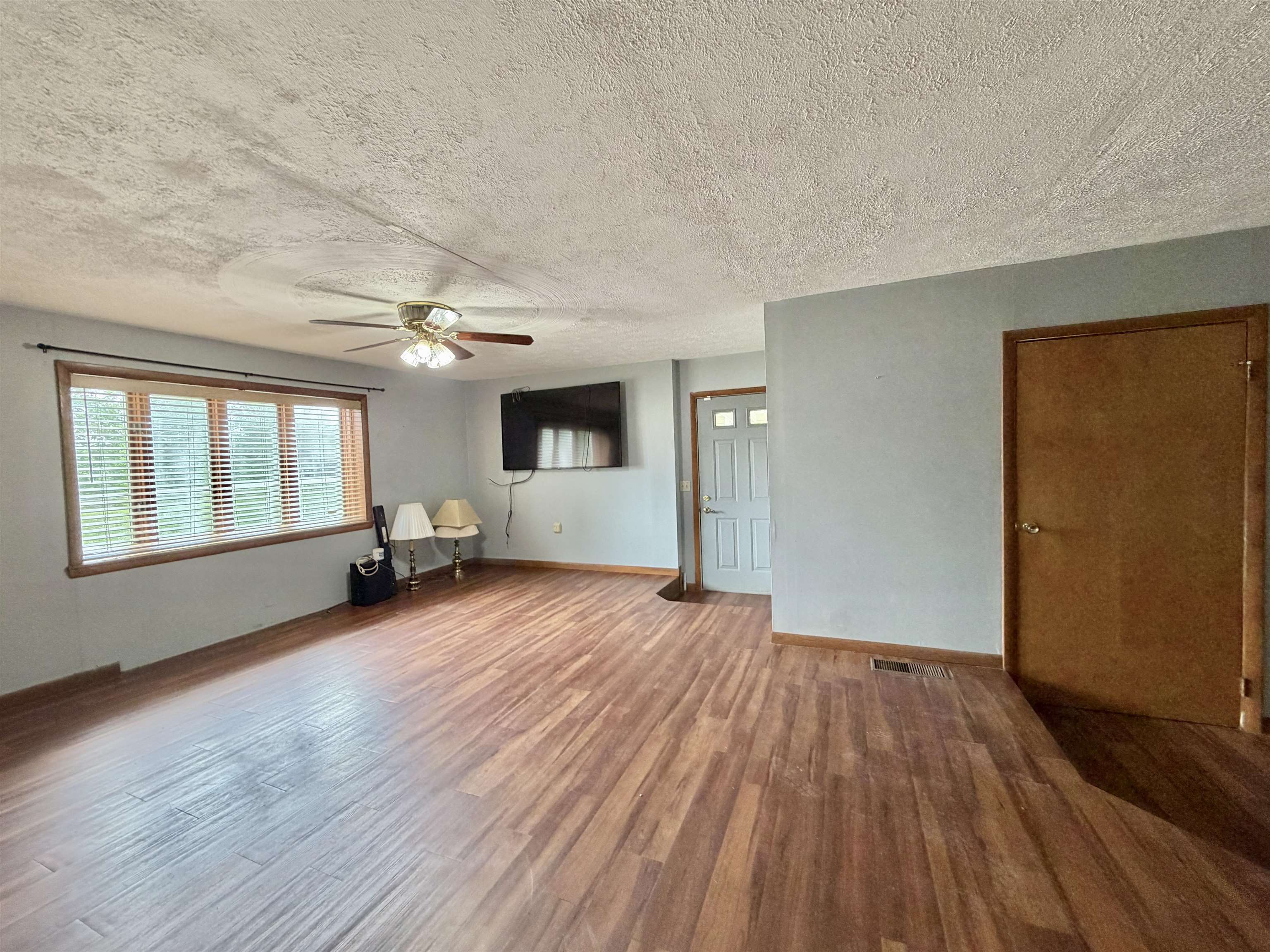 7716 Graydon Heights