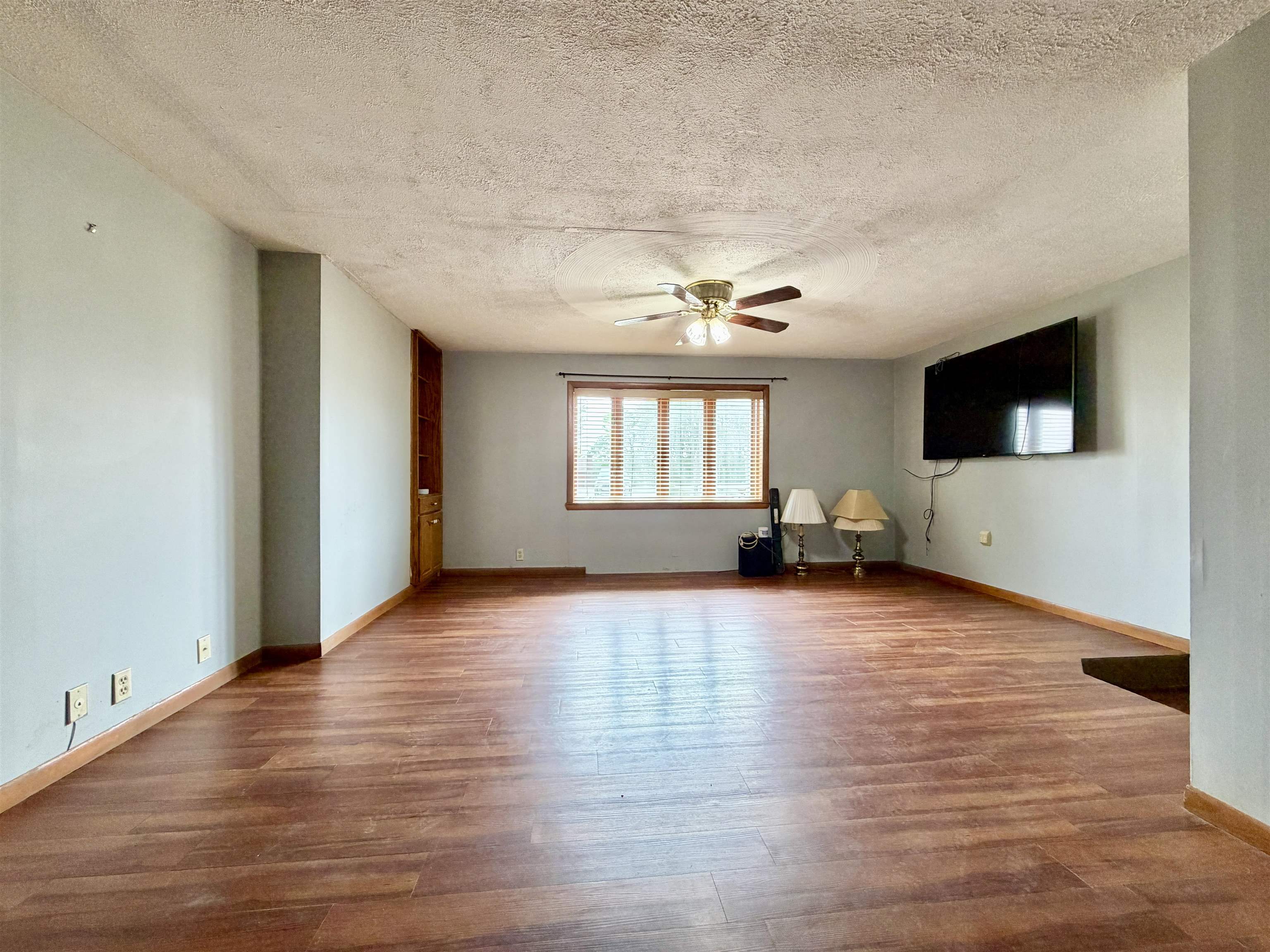 7716 Graydon Heights