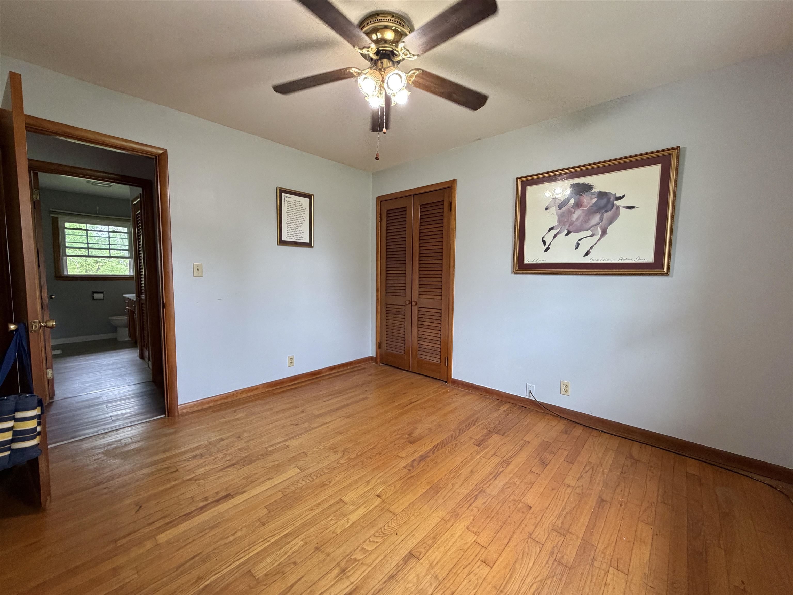 7716 Graydon Heights