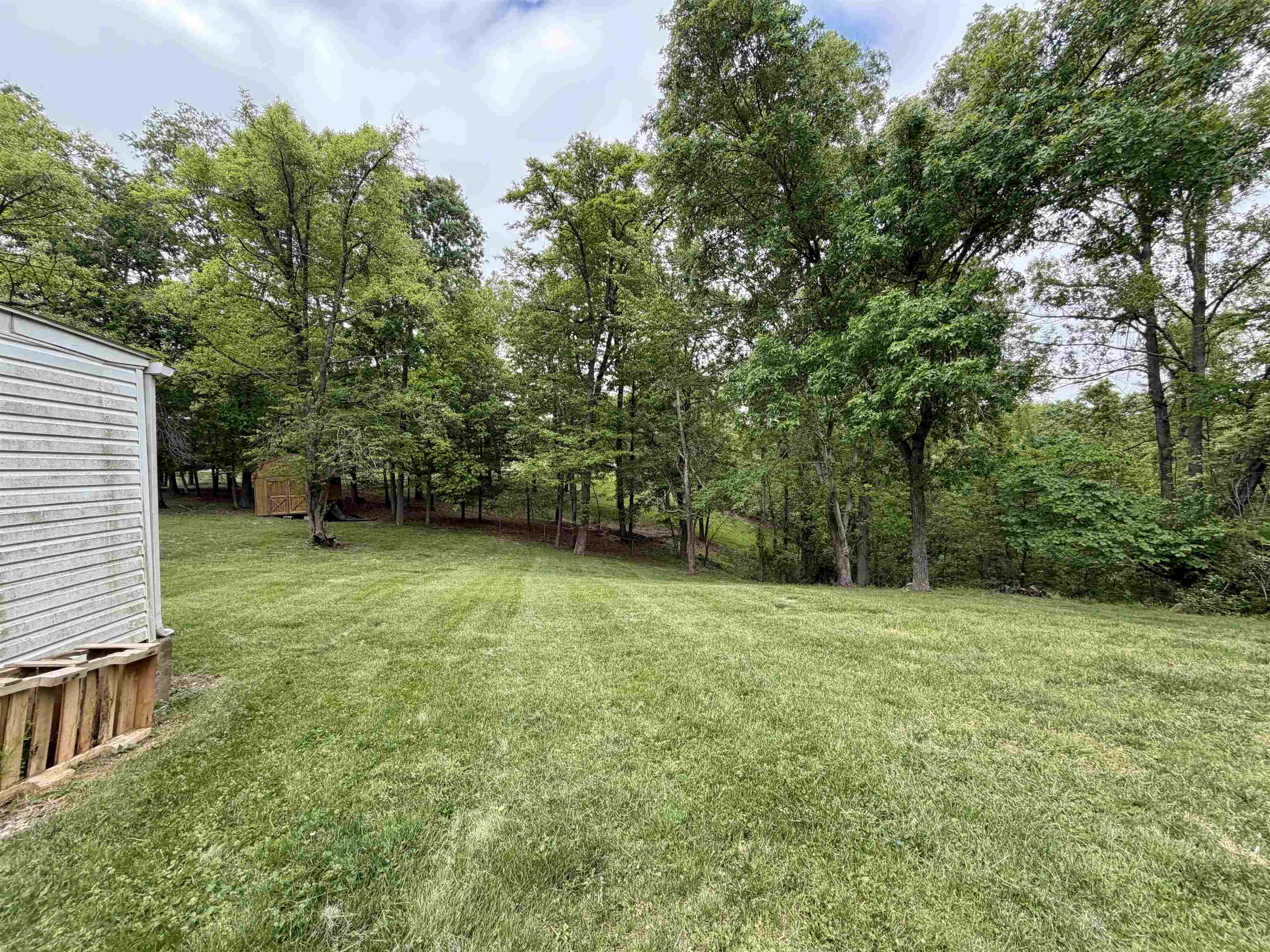 7716 Graydon Heights