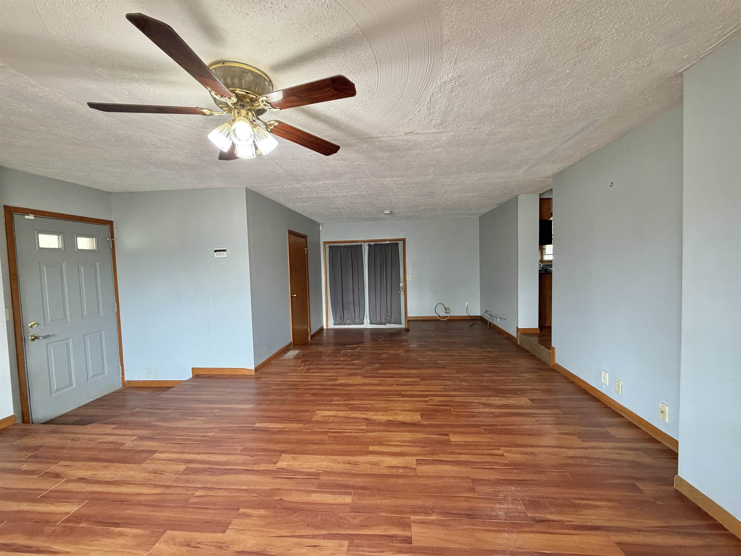 7716 Graydon Heights