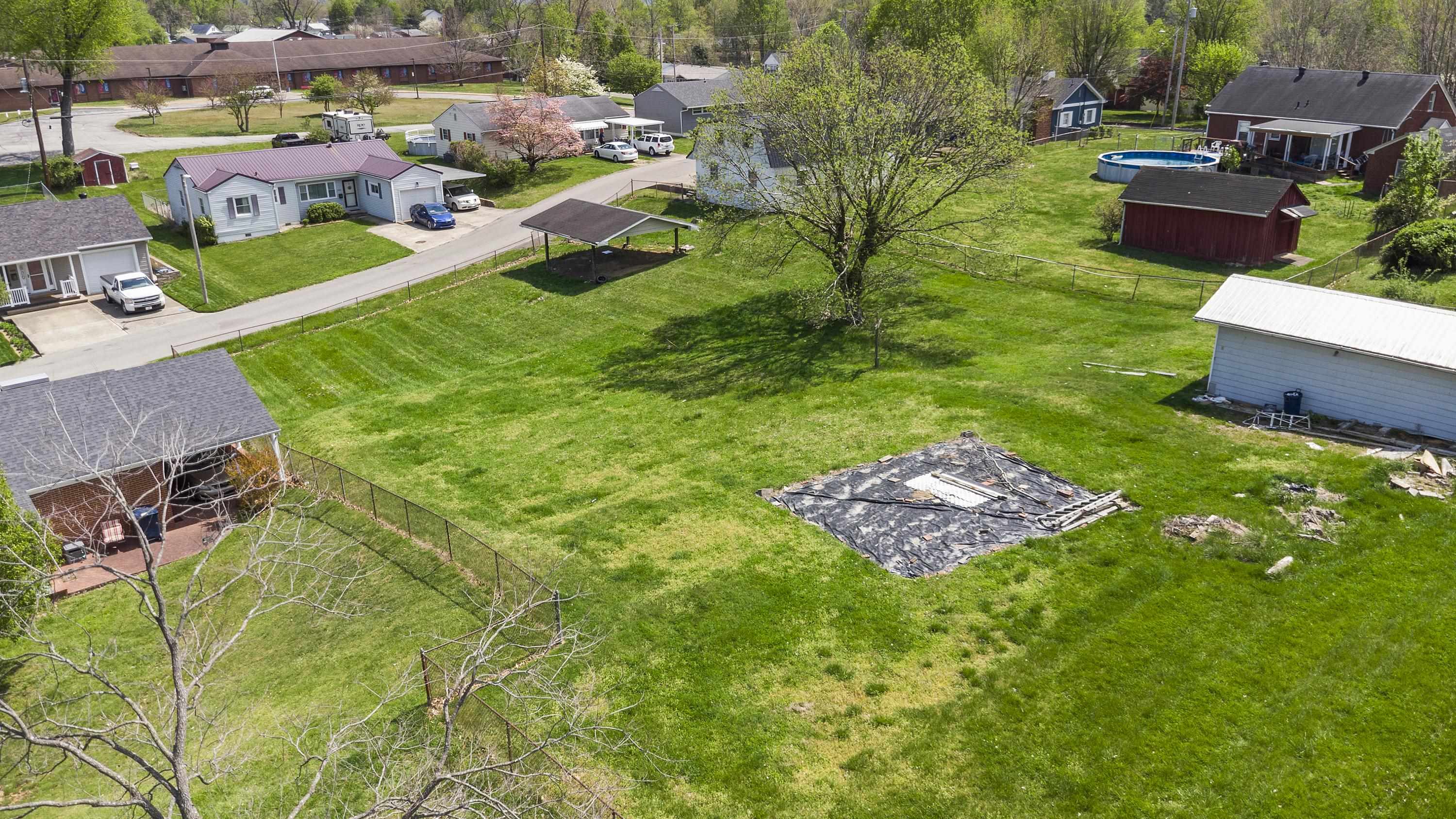 https://zimg.paragon.ice.com/ParagonImages/Property/PH/AABRKY/60543/5/0/0/75f1876b61319df7bfcac9250ea1abdc/0/700d99687e3e3669cbd8e001124b3fb7/60543-6e3411ad-2854-4ae9-b03b-2c14251a7307.JPG