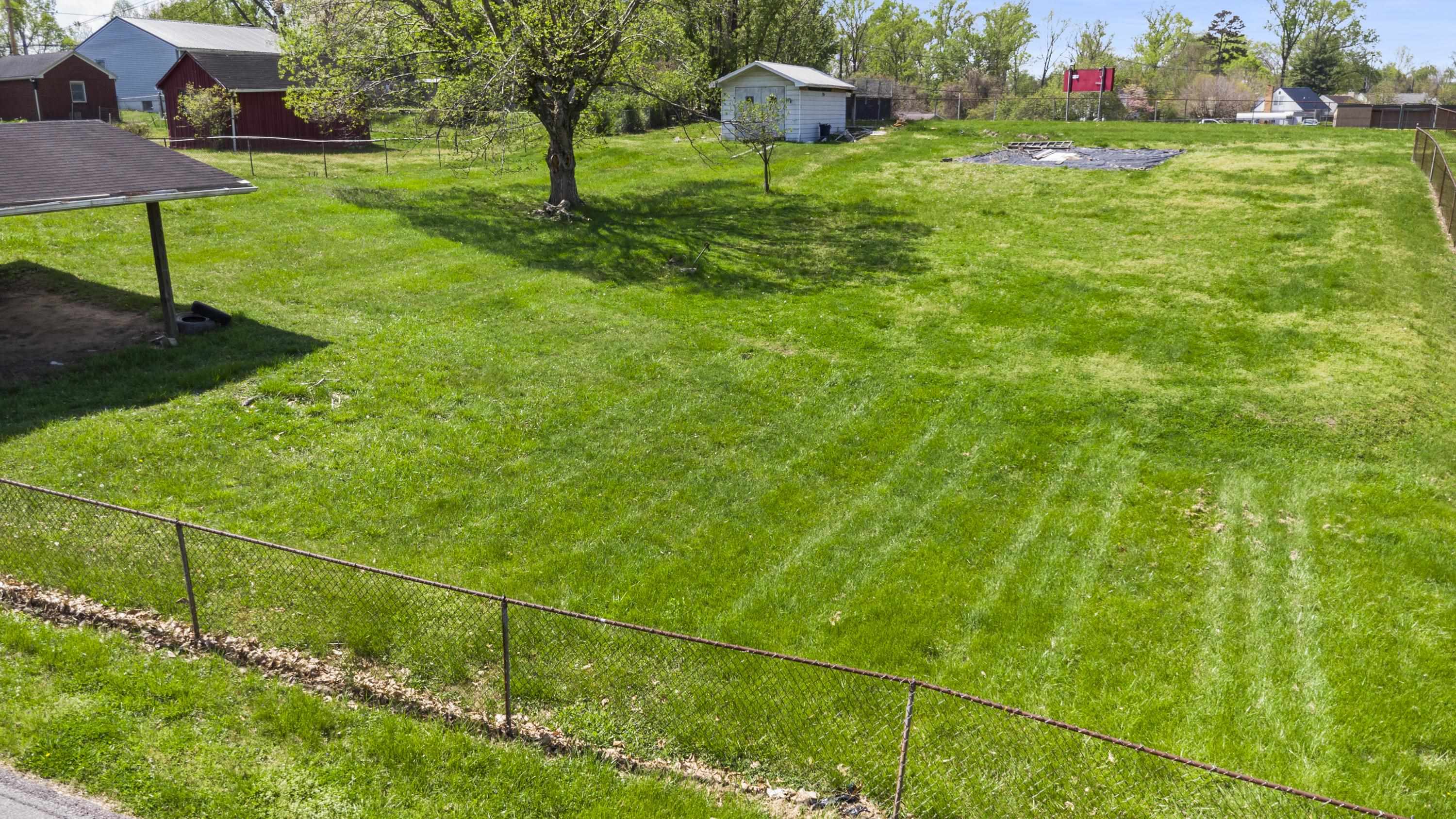 https://zimg.paragon.ice.com/ParagonImages/Property/PH/AABRKY/60543/6/0/0/edf0332bfcd4f7433273b05f3916912d/0/700d99687e3e3669cbd8e001124b3fb7/60543-eead218c-cdff-46de-bea3-12669201cf9e.JPG