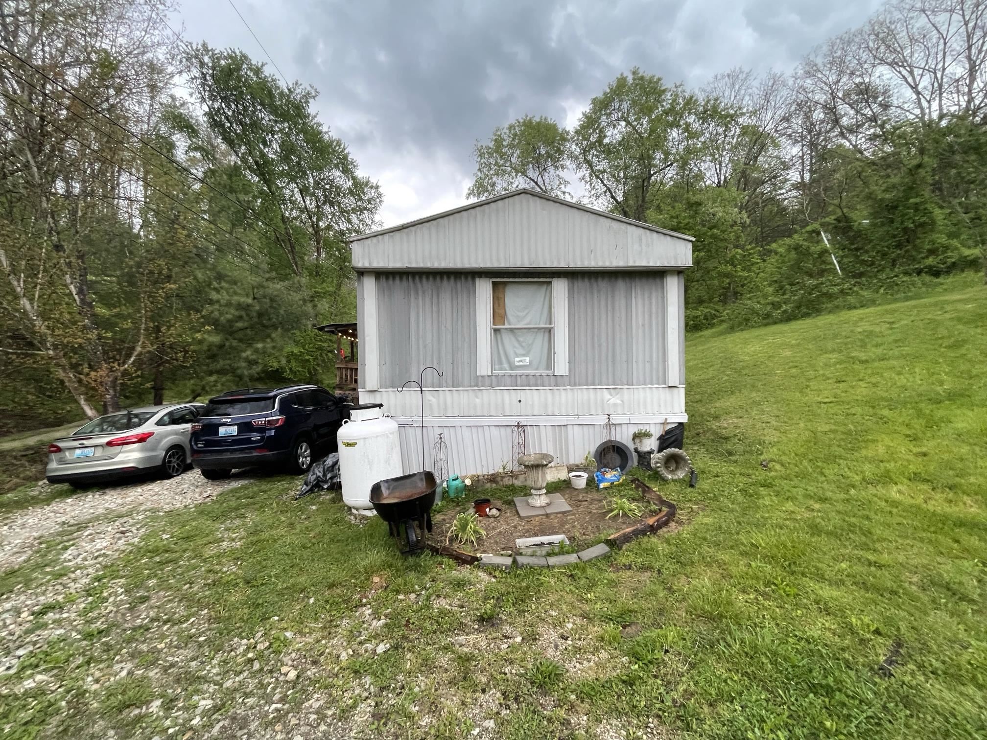 1229 Black Leg Road