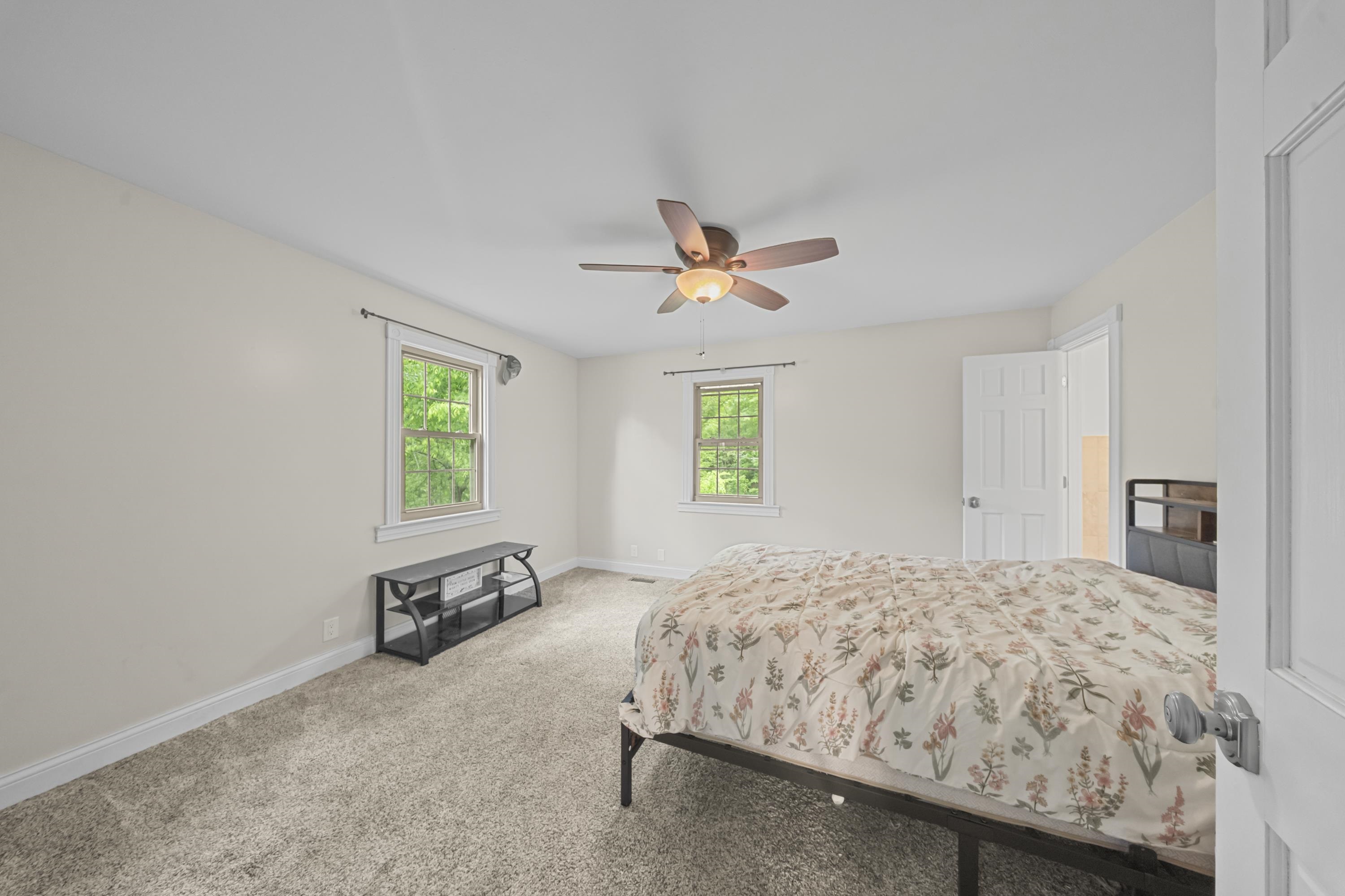 5438 Don Road