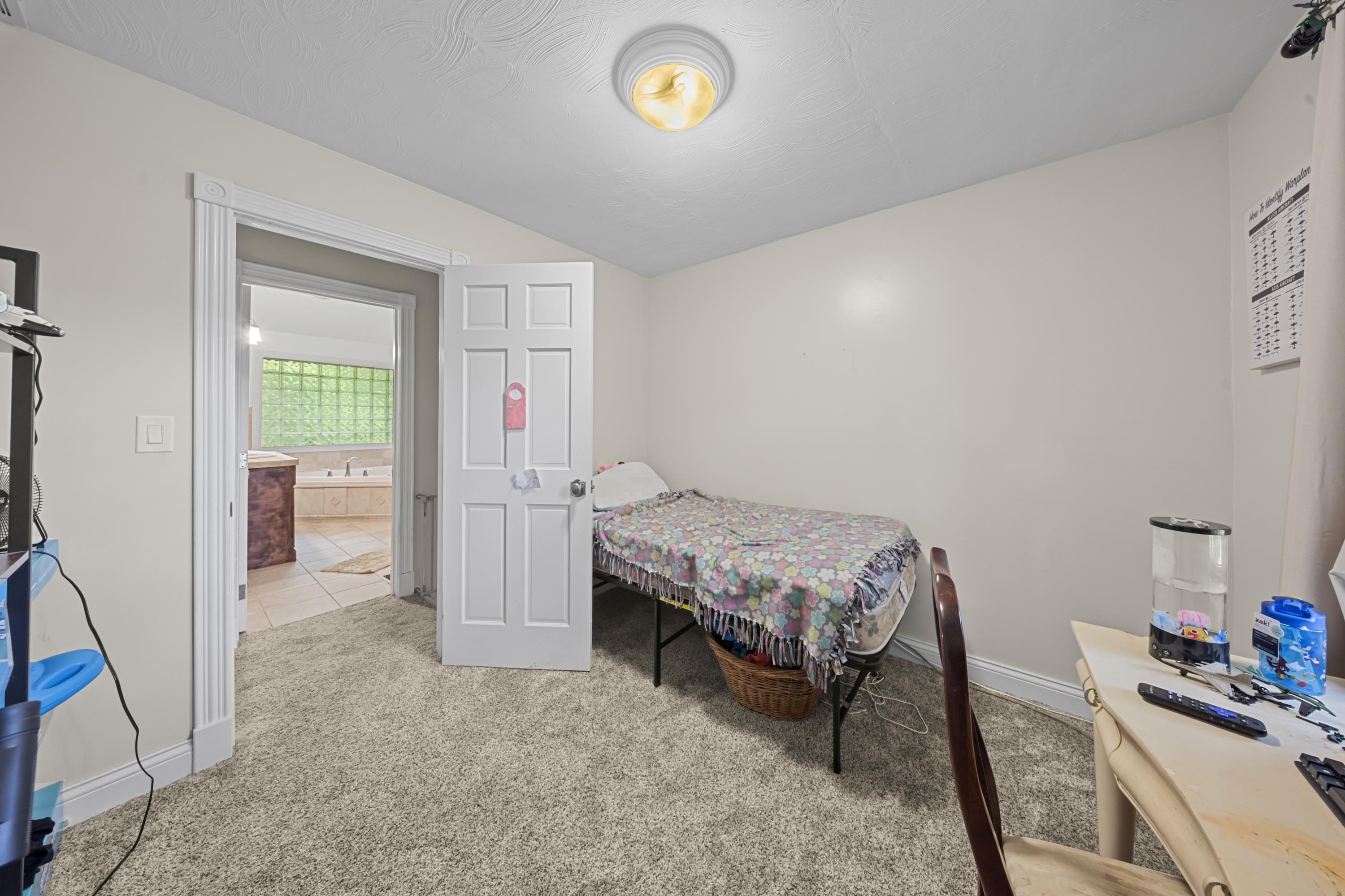 5438 Don Road